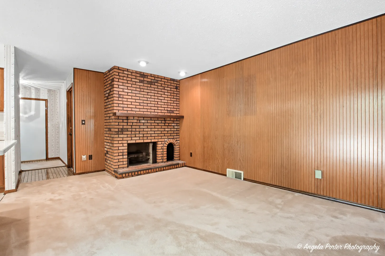 578 Pine Grove Avenue IL