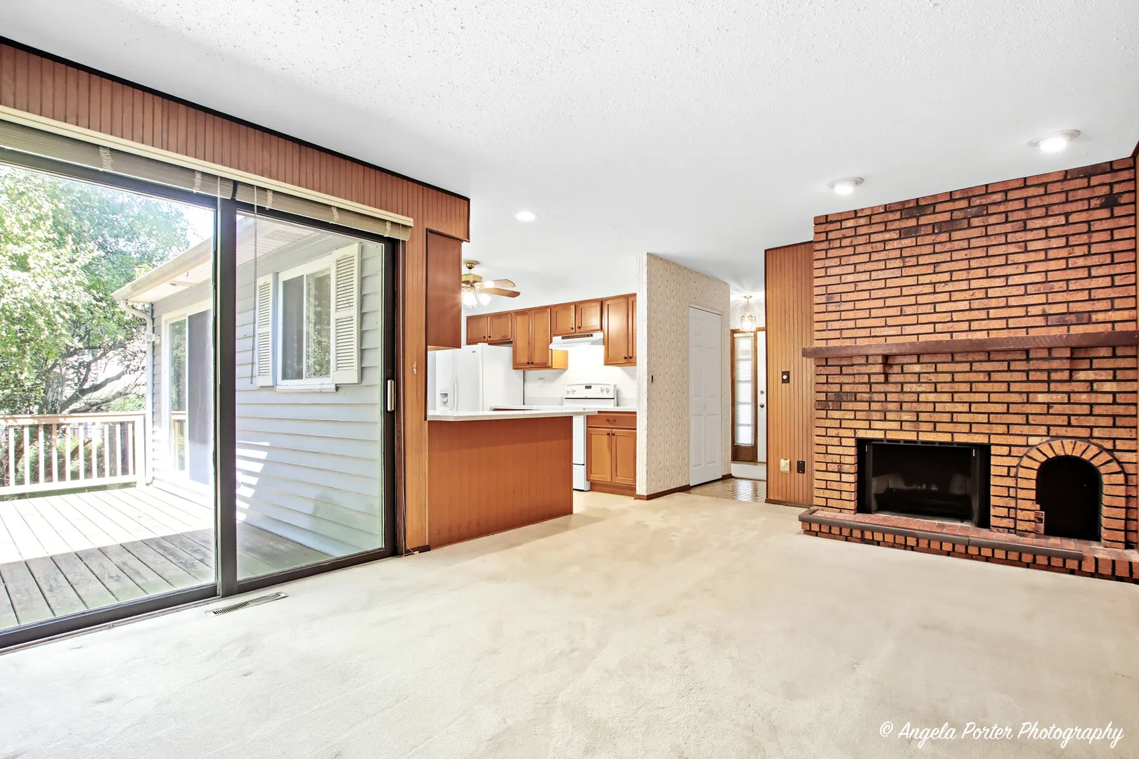 578 Pine Grove Avenue IL
