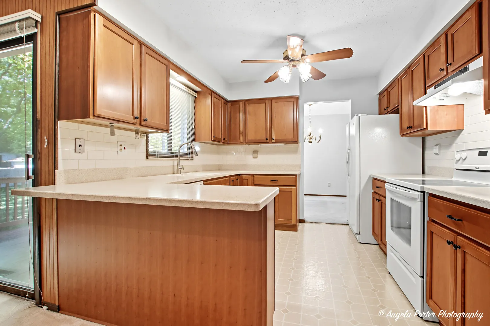 578 Pine Grove Avenue IL