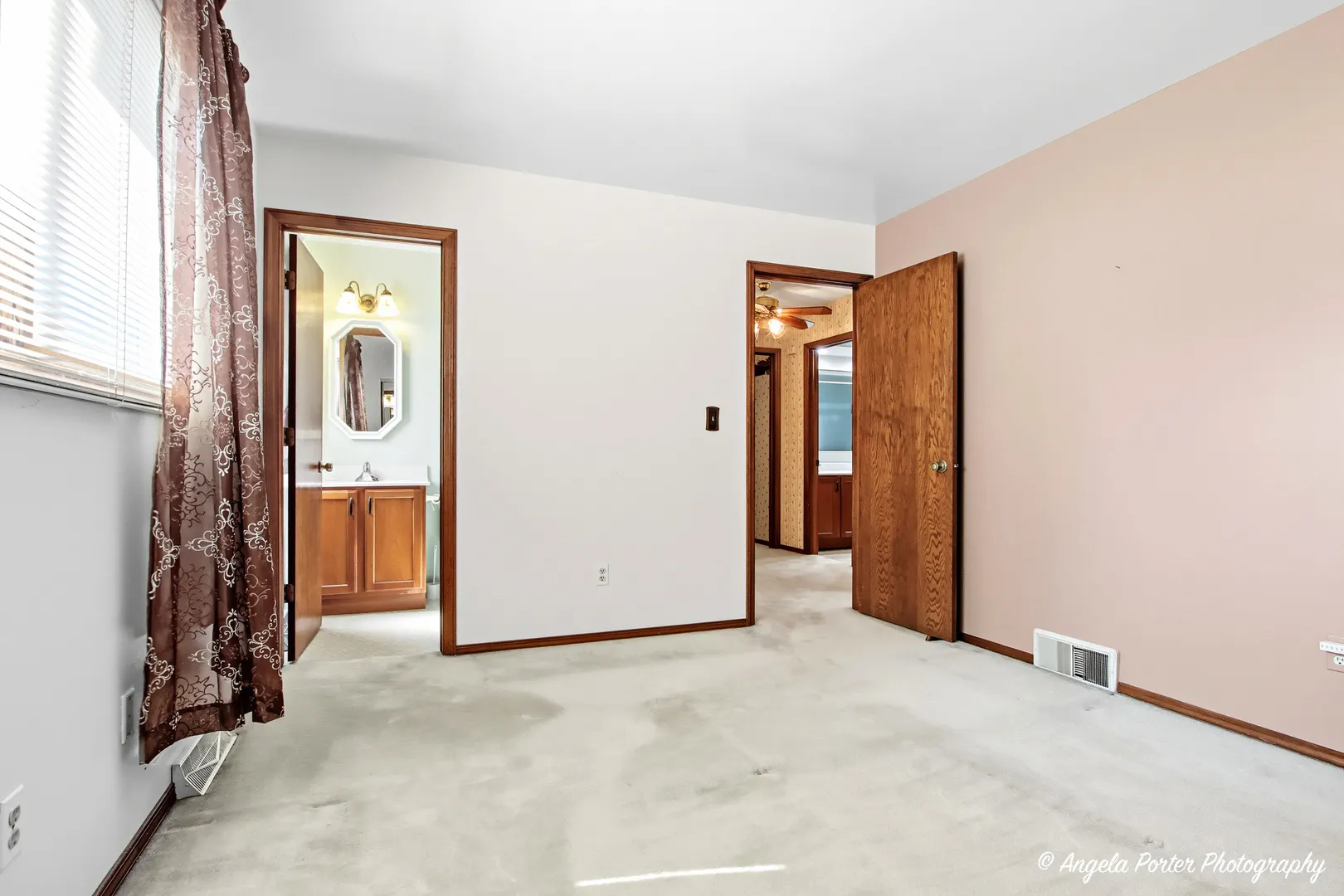 578 Pine Grove Avenue IL