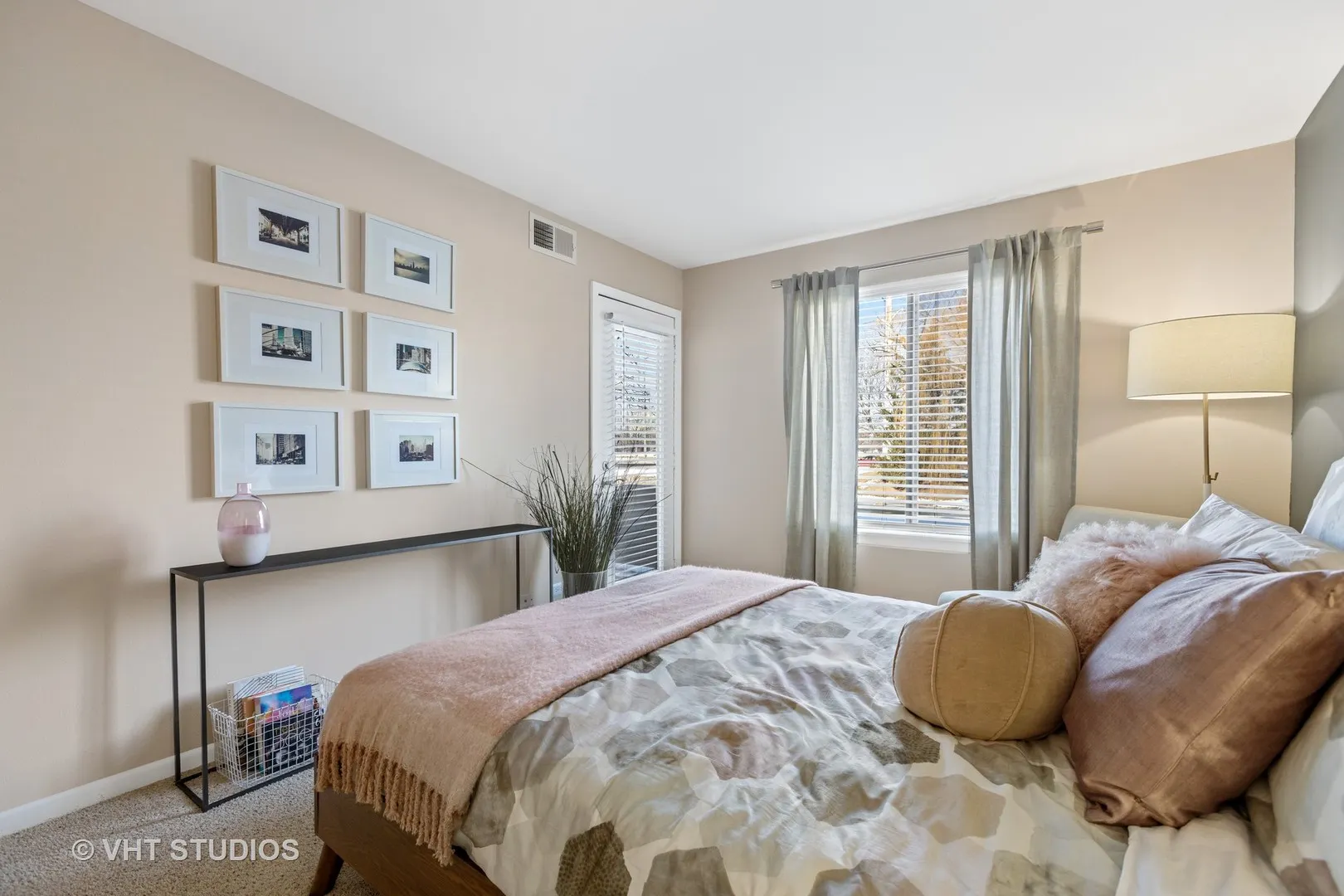 1651 Westminster Drive 106 IL