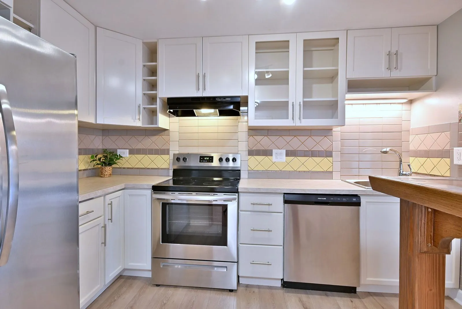 842 E Old Willow Road 107 IL