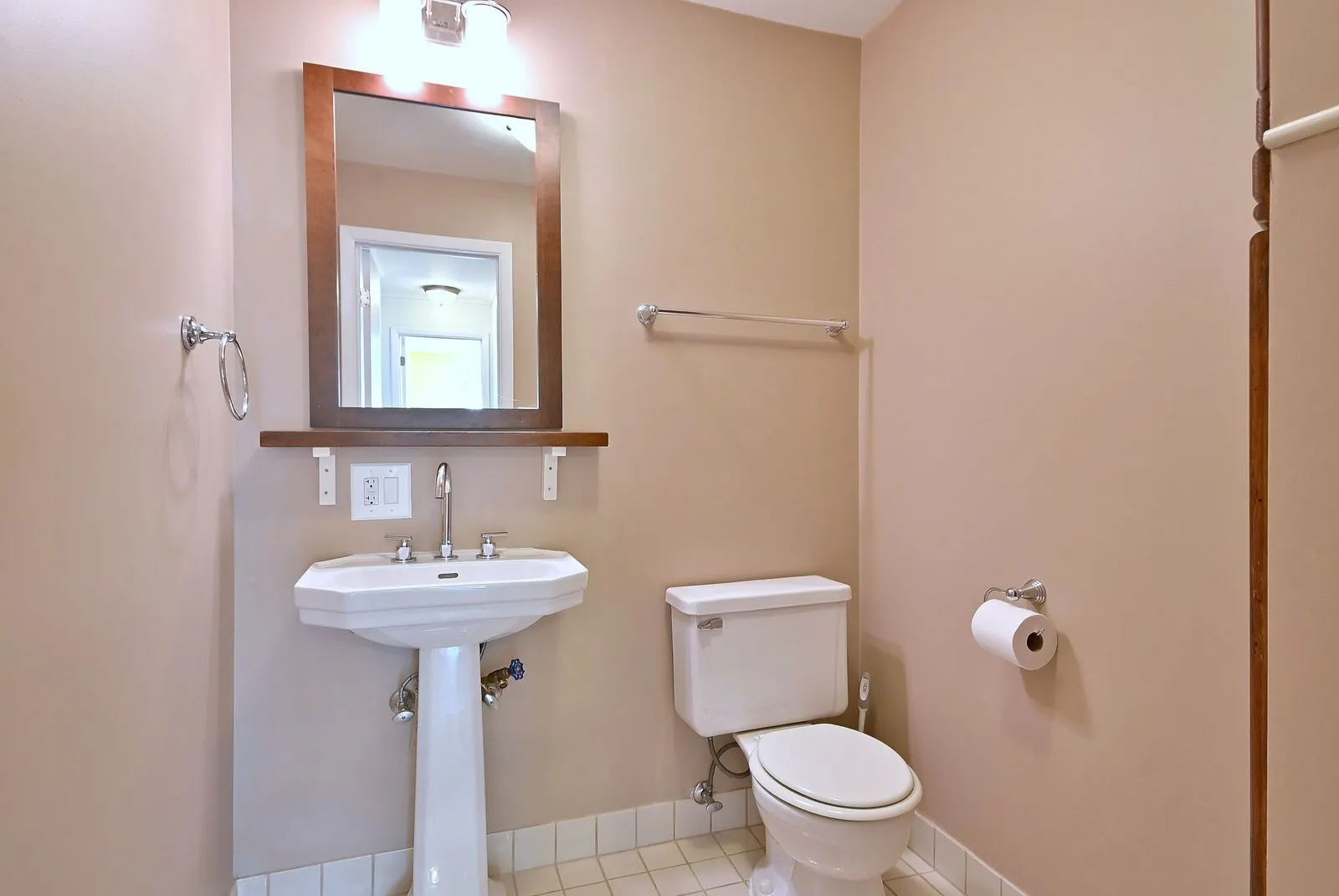 842 E Old Willow Road 107 IL