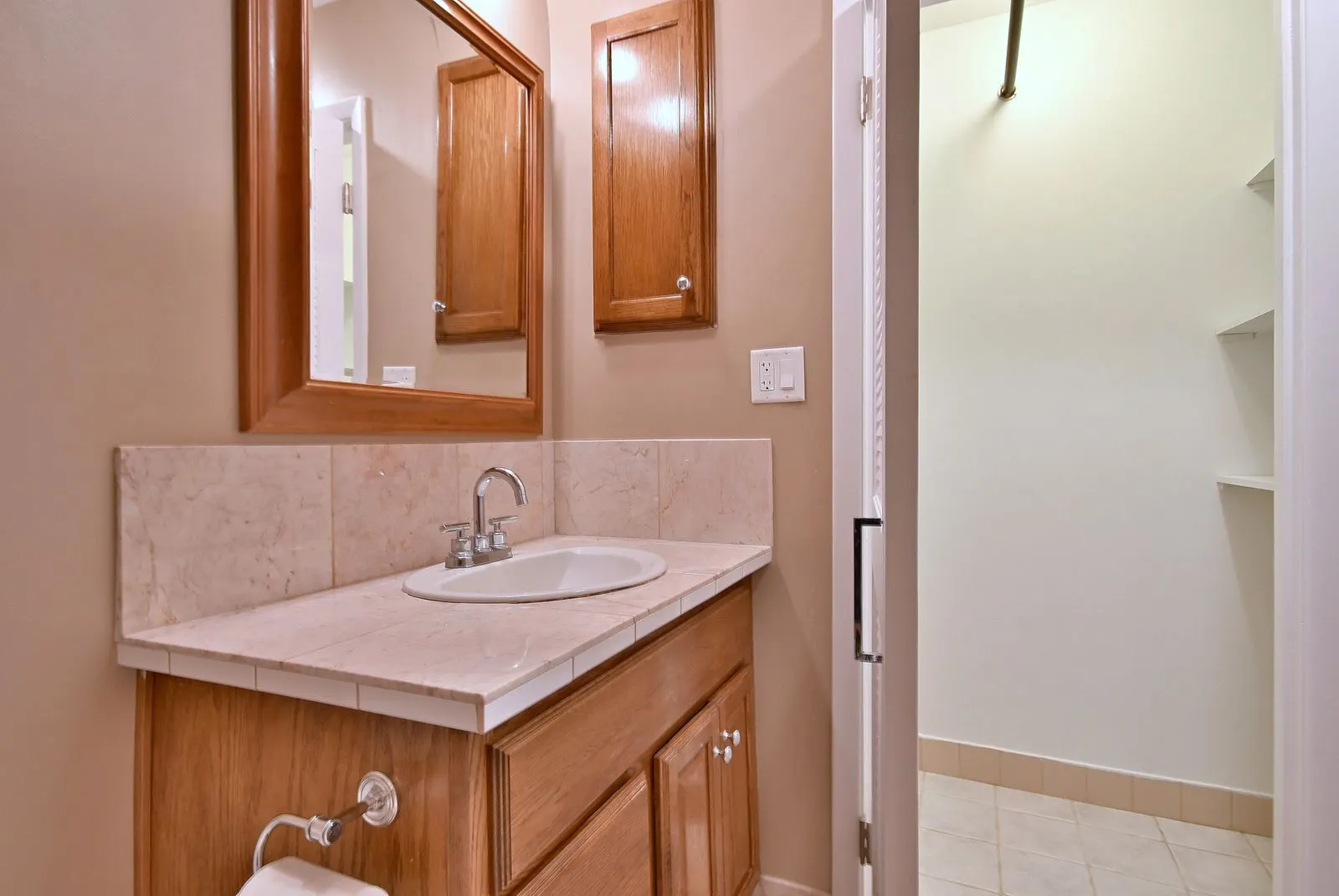 842 E Old Willow Road 107 IL