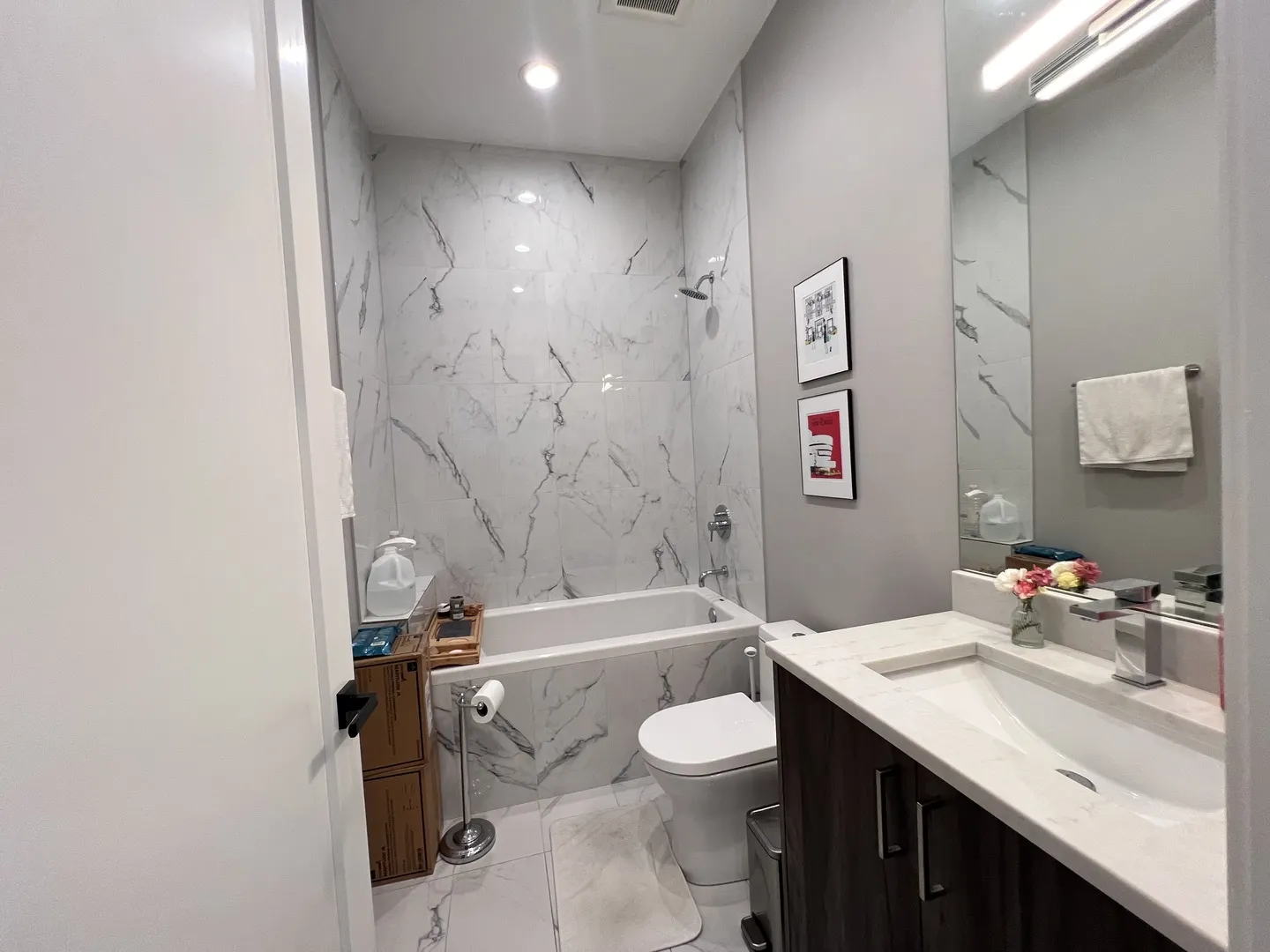 2423 W Fullerton Avenue 4G IL