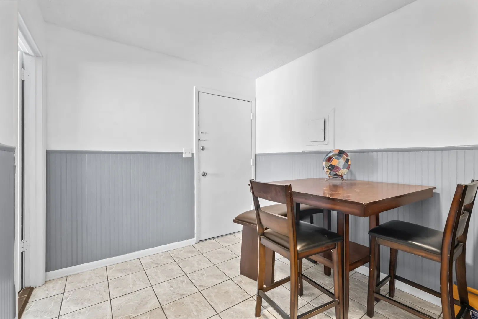 3243 S 49th Avenue 301 IL