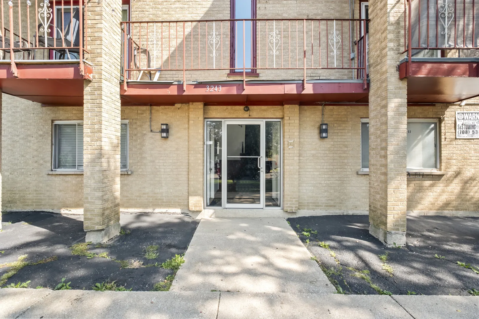 3243 S 49th Avenue 301 IL