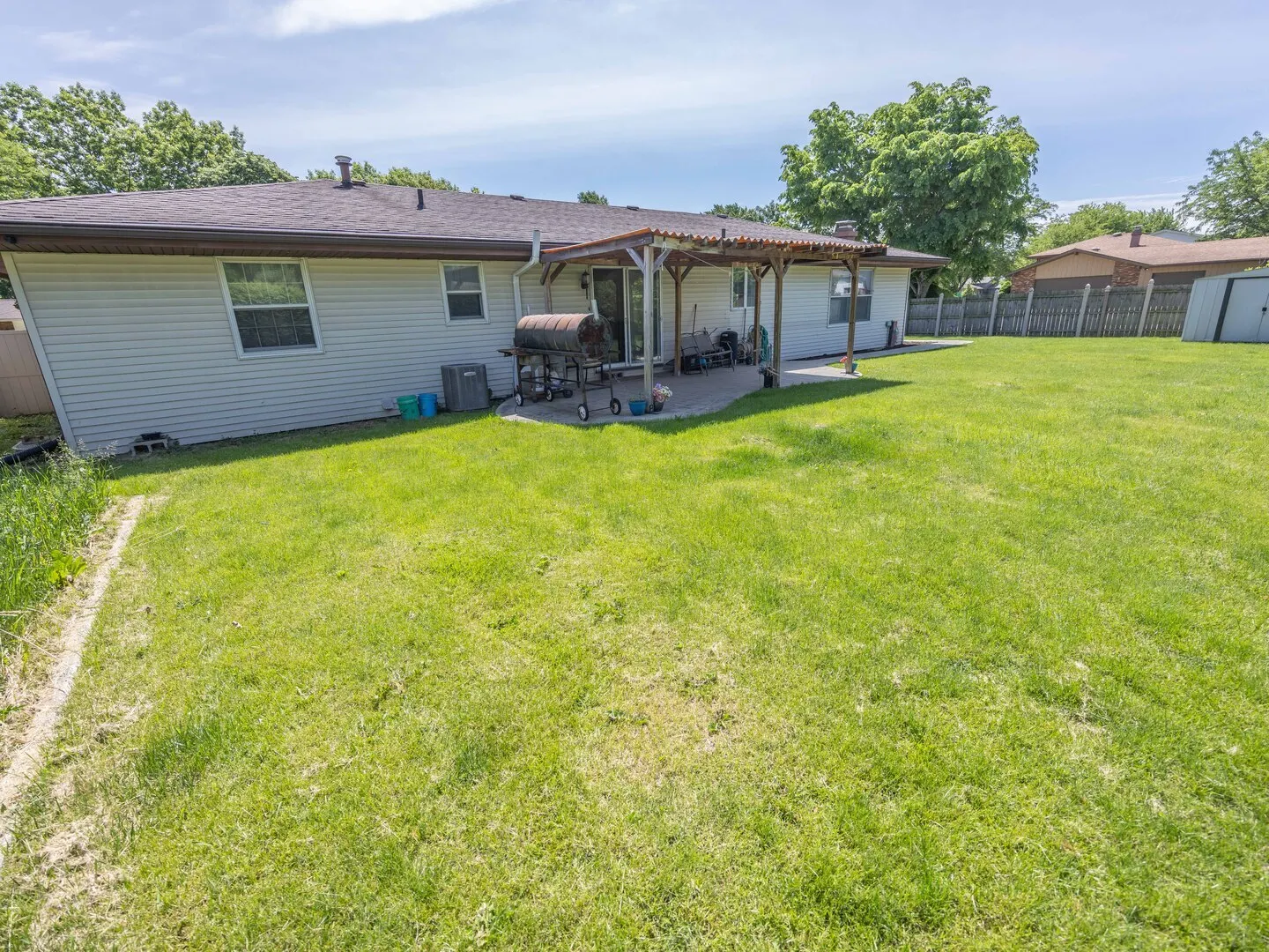 601 FAIRLANE Drive IL