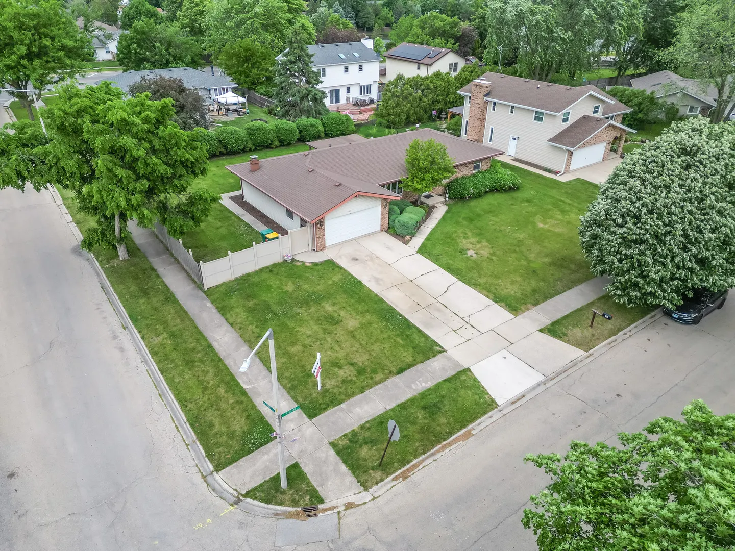 601 FAIRLANE Drive IL