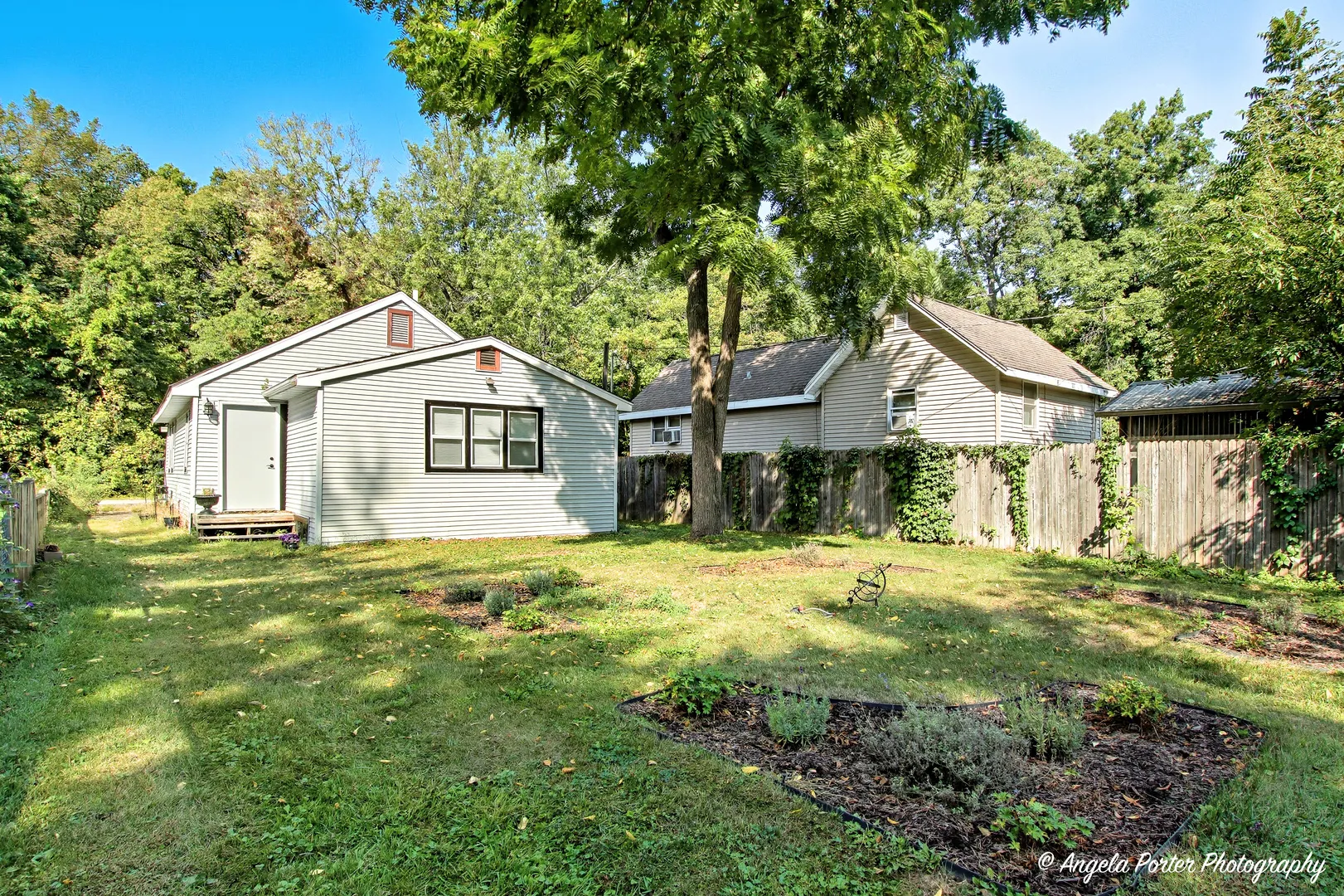 43327 N CATHERINE Avenue IL