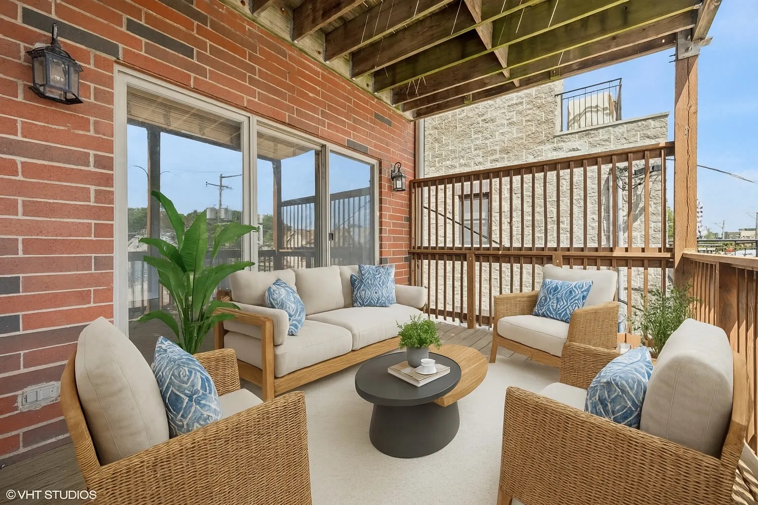 2461 W Foster Avenue 2E IL