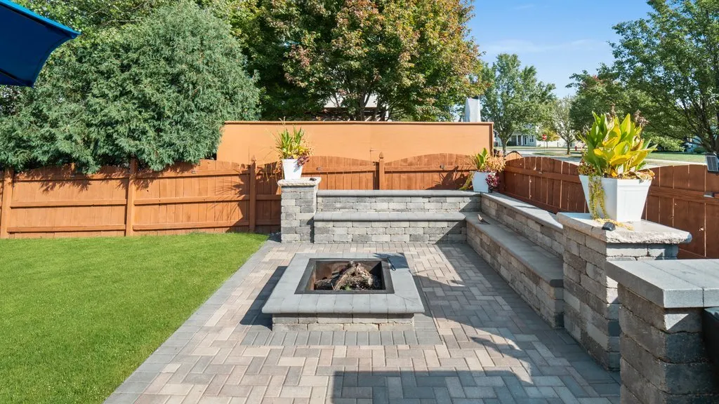 230 Liszka Lane IL