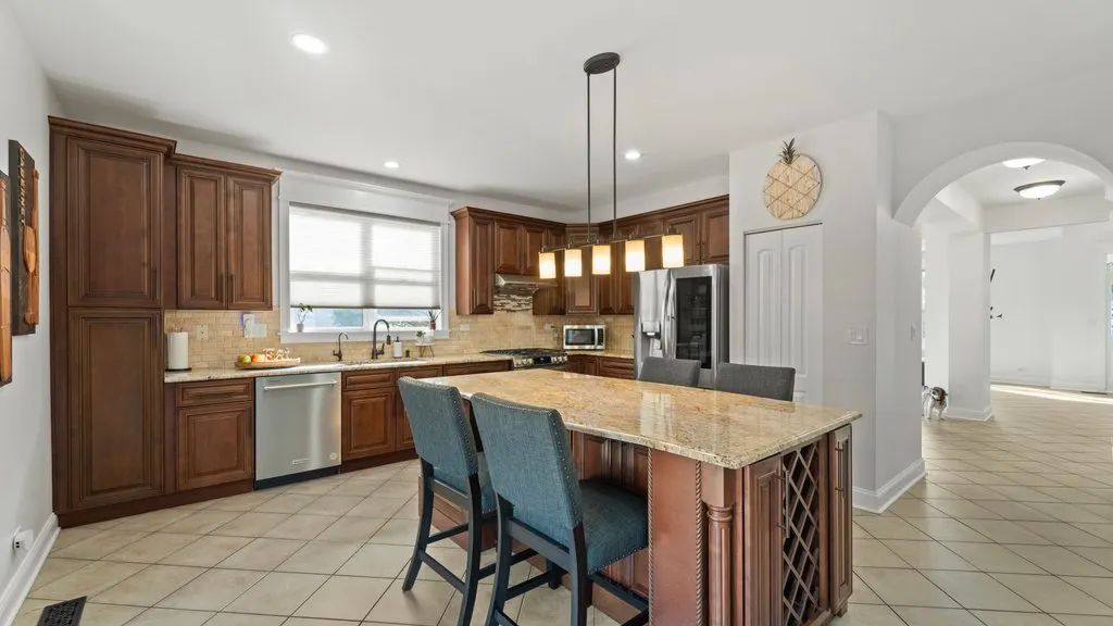 230 Liszka Lane IL