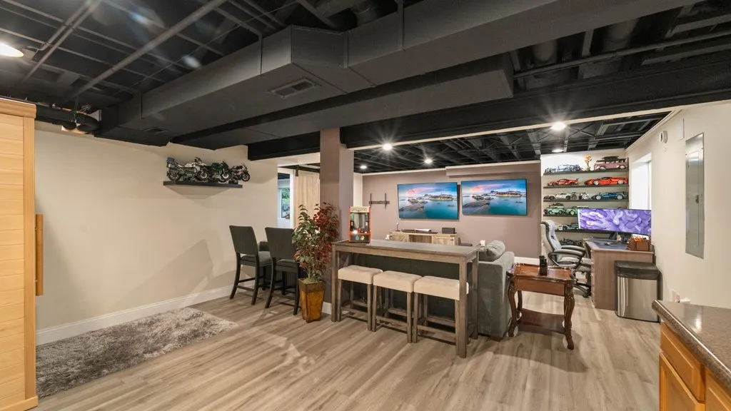 230 Liszka Lane IL