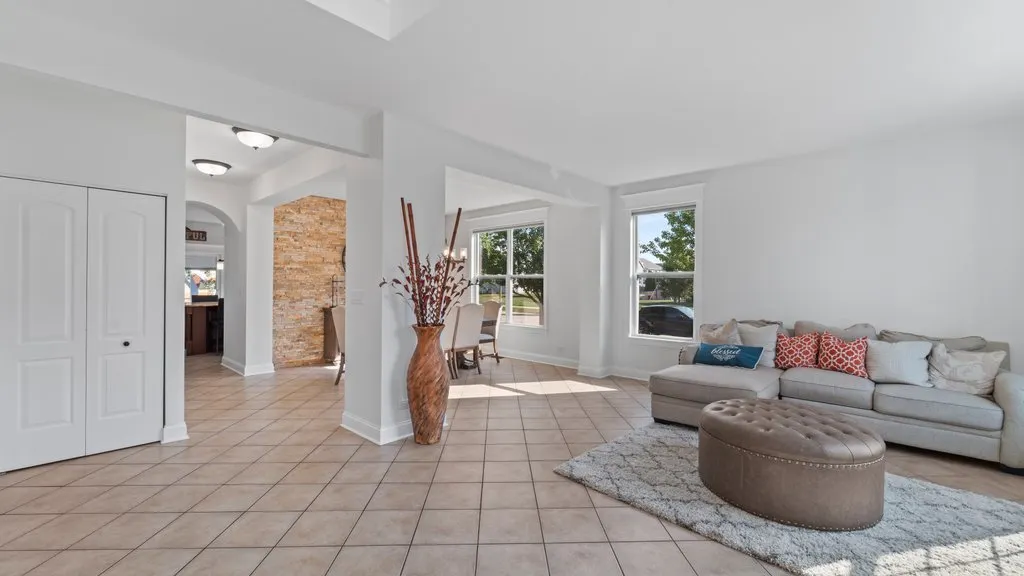 230 Liszka Lane IL