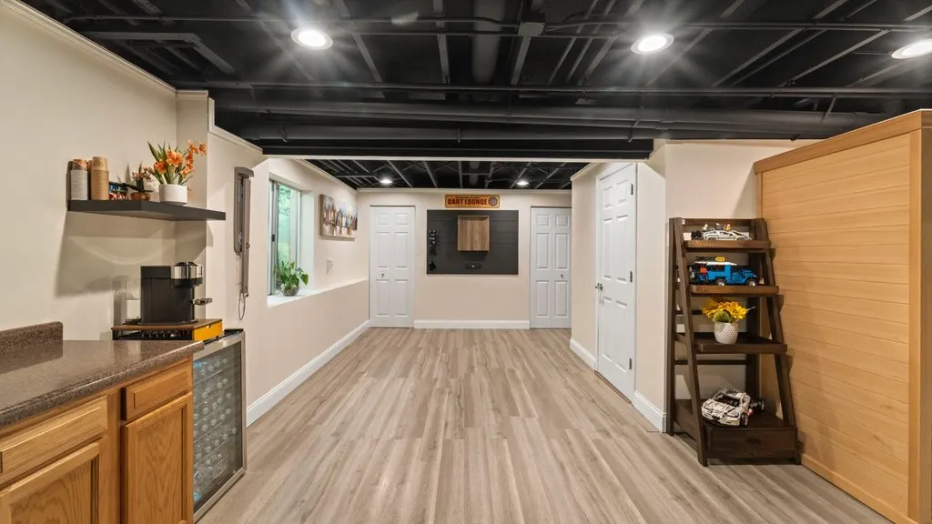 230 Liszka Lane IL