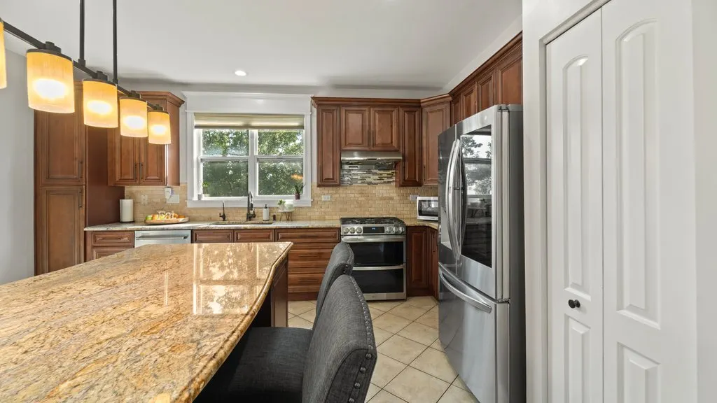 230 Liszka Lane IL