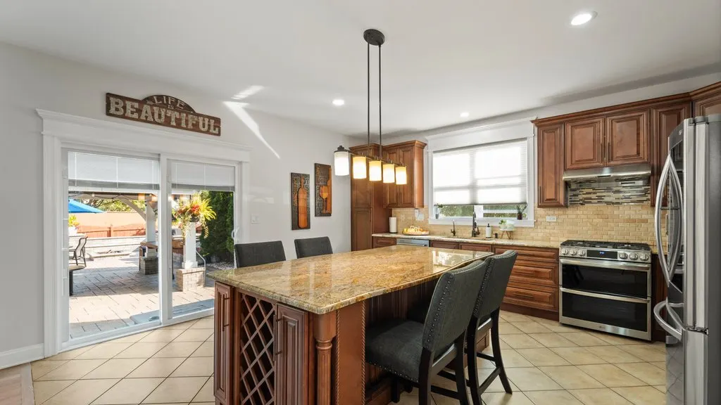 230 Liszka Lane IL