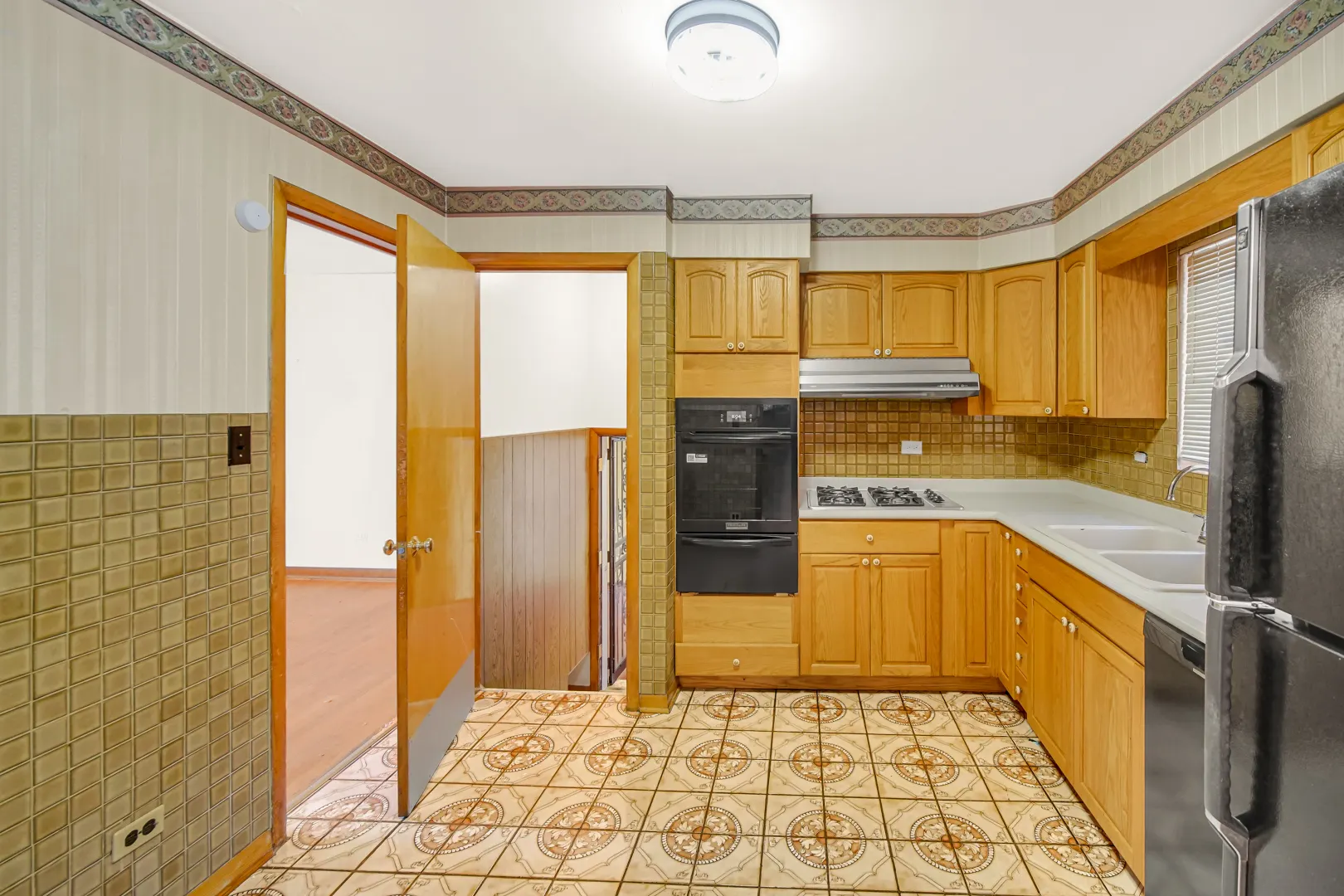 9912 S Prairie Avenue IL