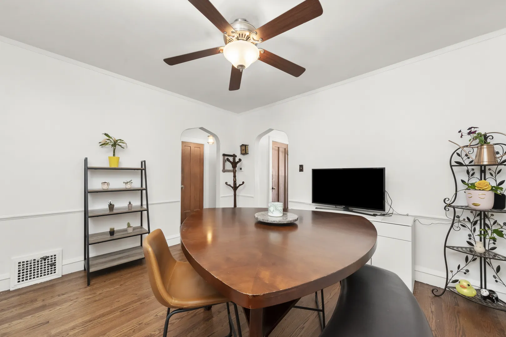 2328 N Normandy Avenue IL