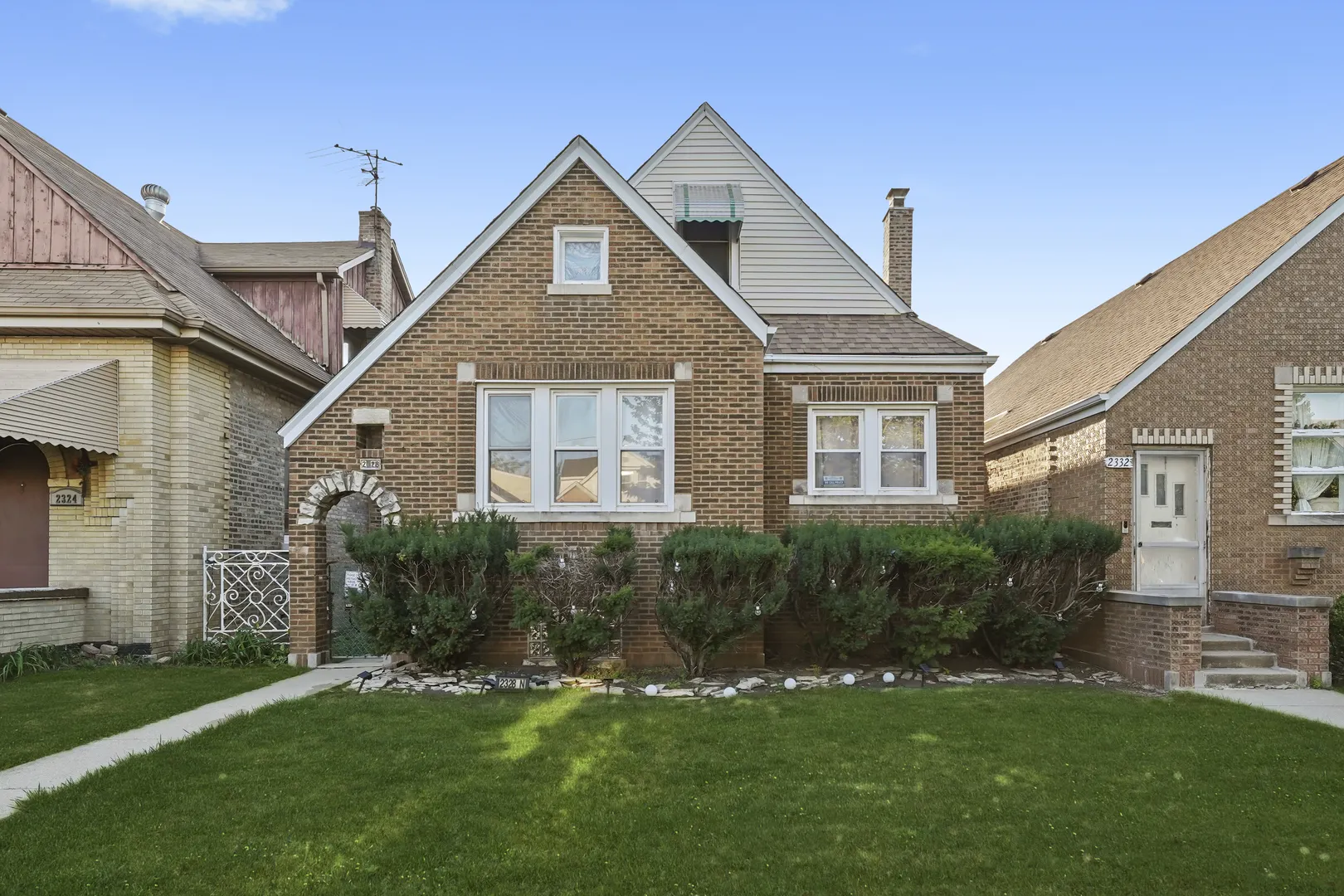 2328 N Normandy Avenue IL