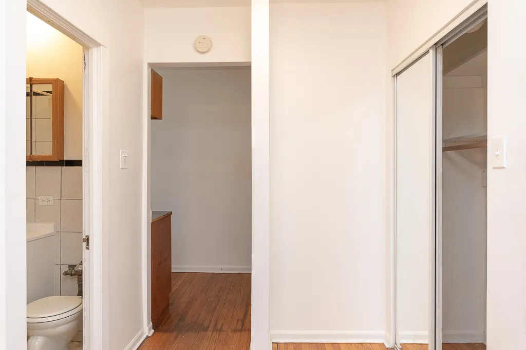 3261 W Wrightwood Avenue 1M IL