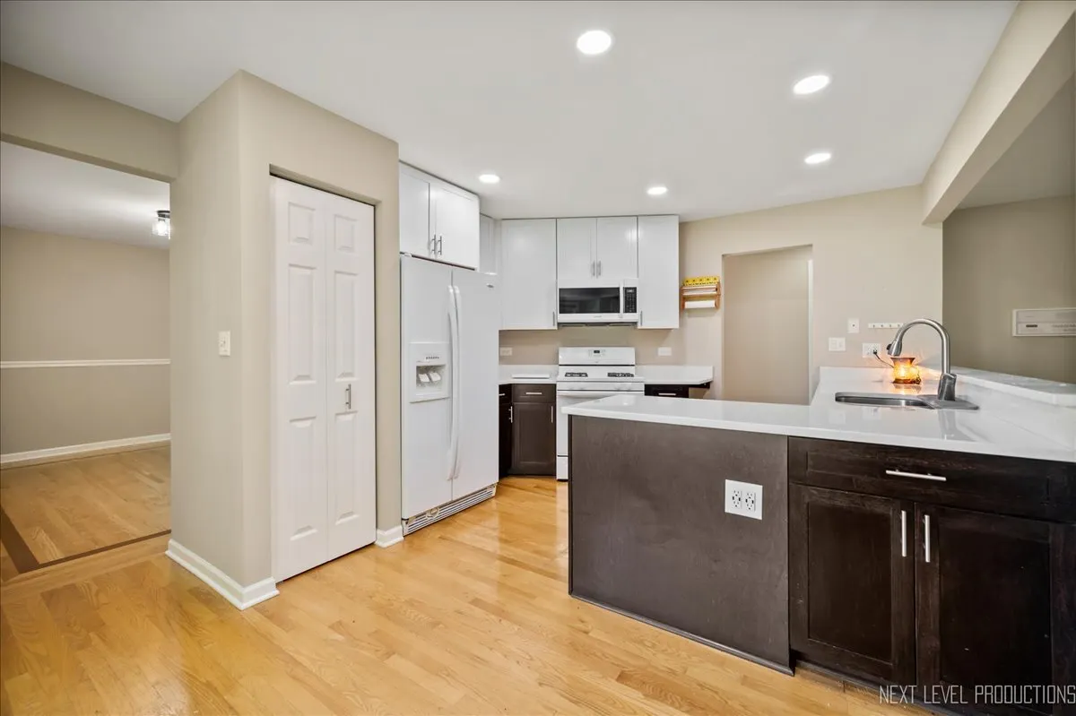 2444 Deerfield Drive IL