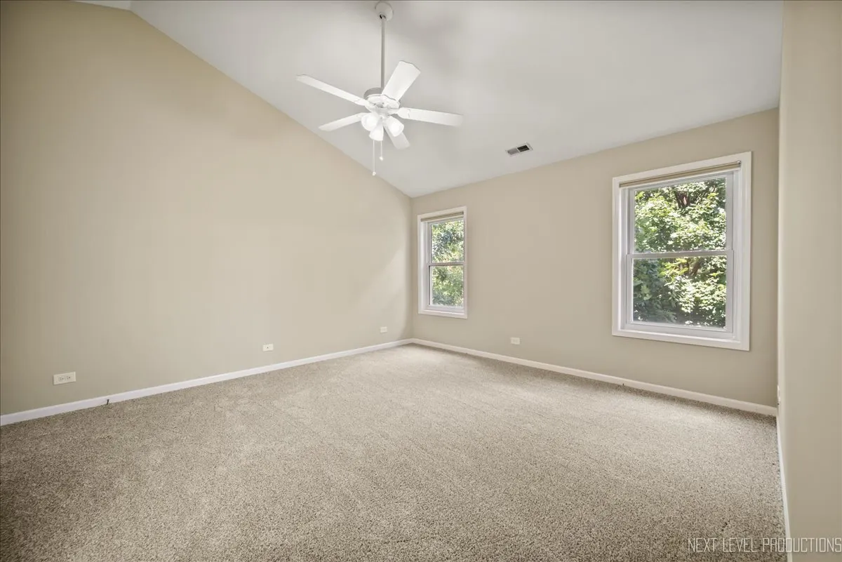 2444 Deerfield Drive IL