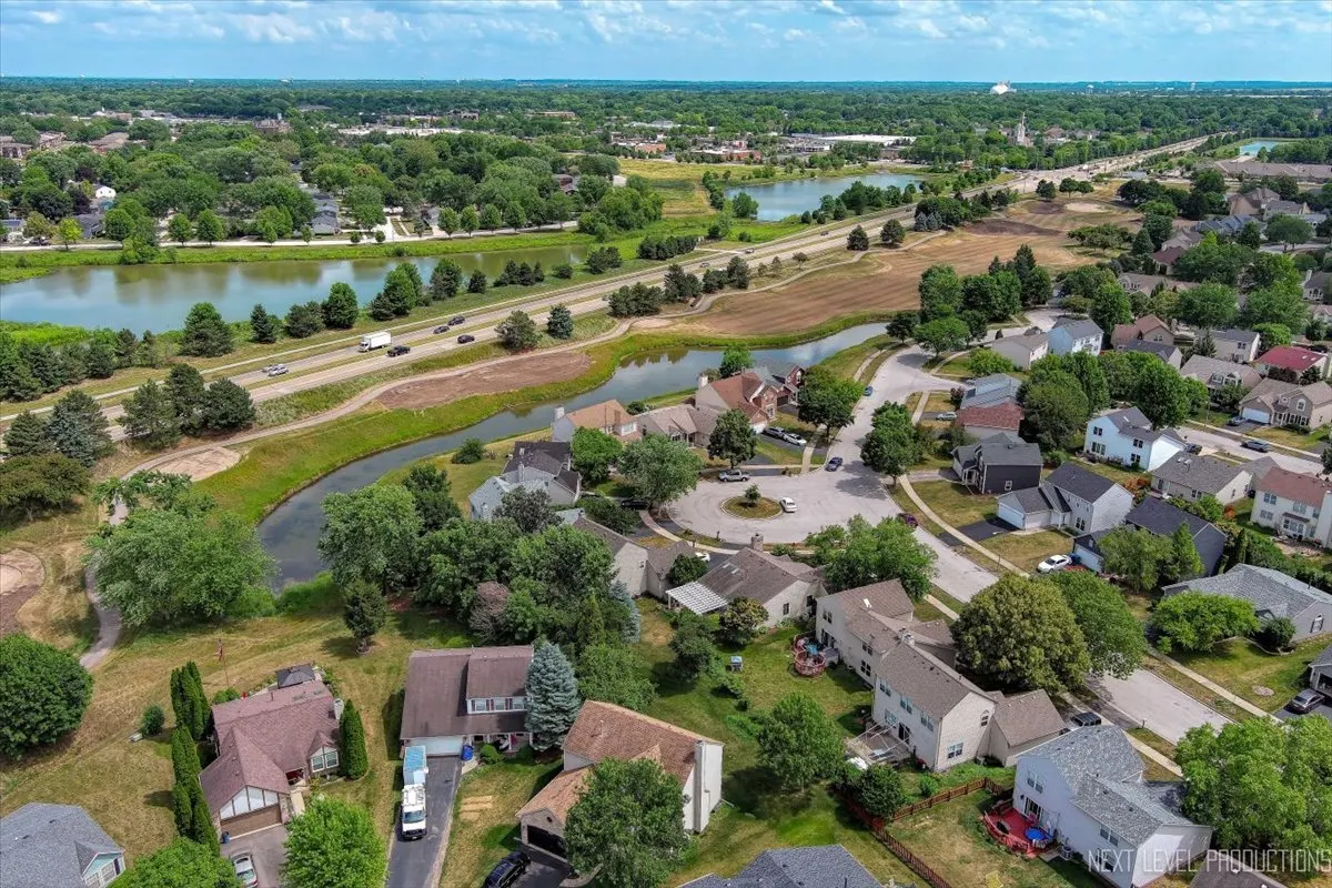 2444 Deerfield Drive IL