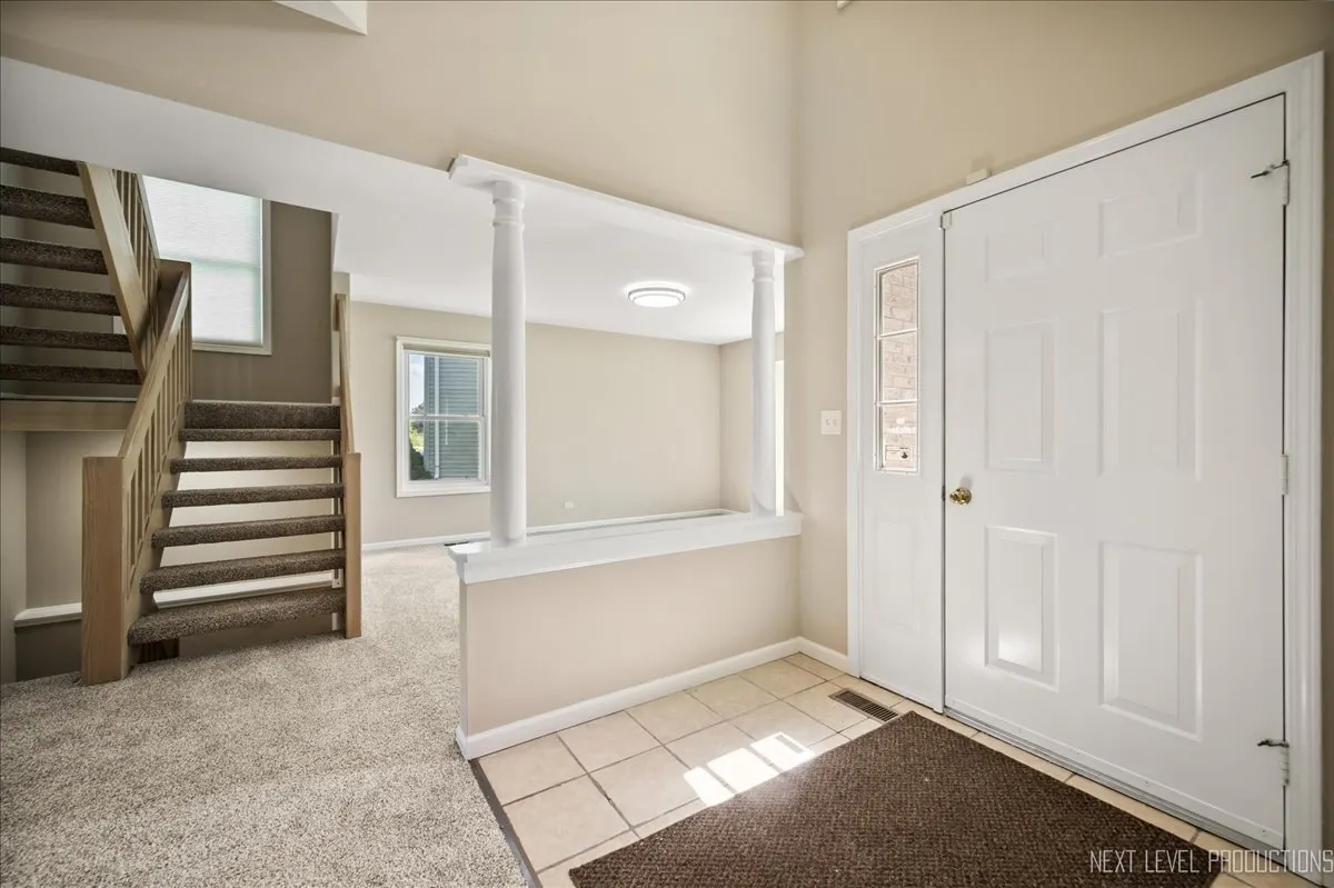 2444 Deerfield Drive IL