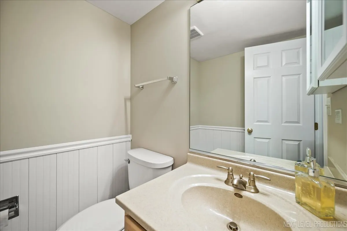 2444 Deerfield Drive IL
