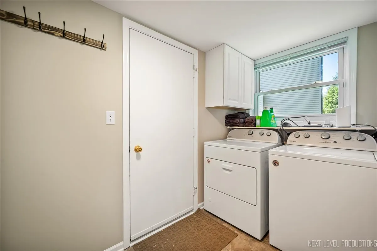 2444 Deerfield Drive IL