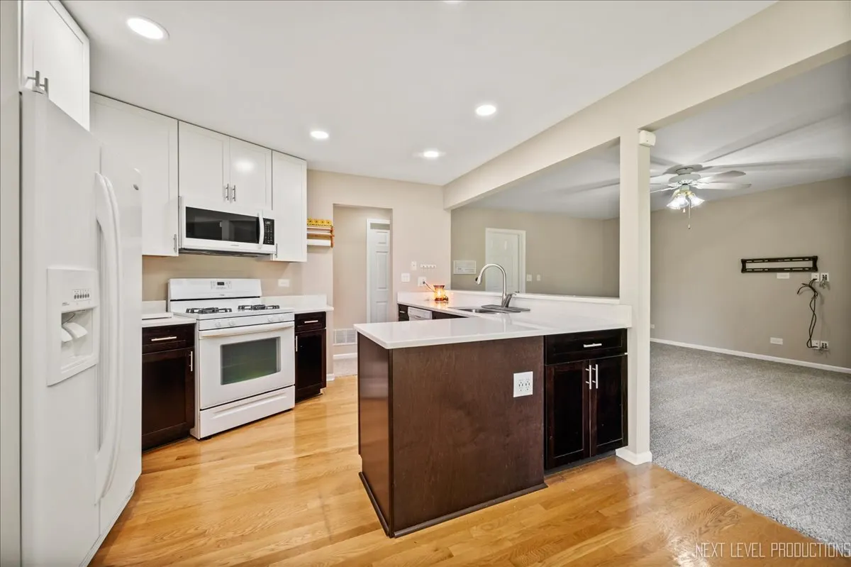 2444 Deerfield Drive IL
