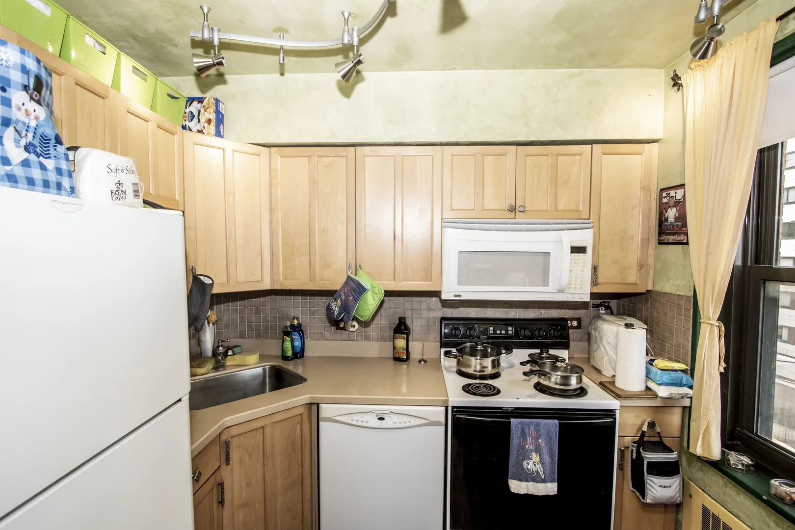 7363 S South Shore Drive 409 IL