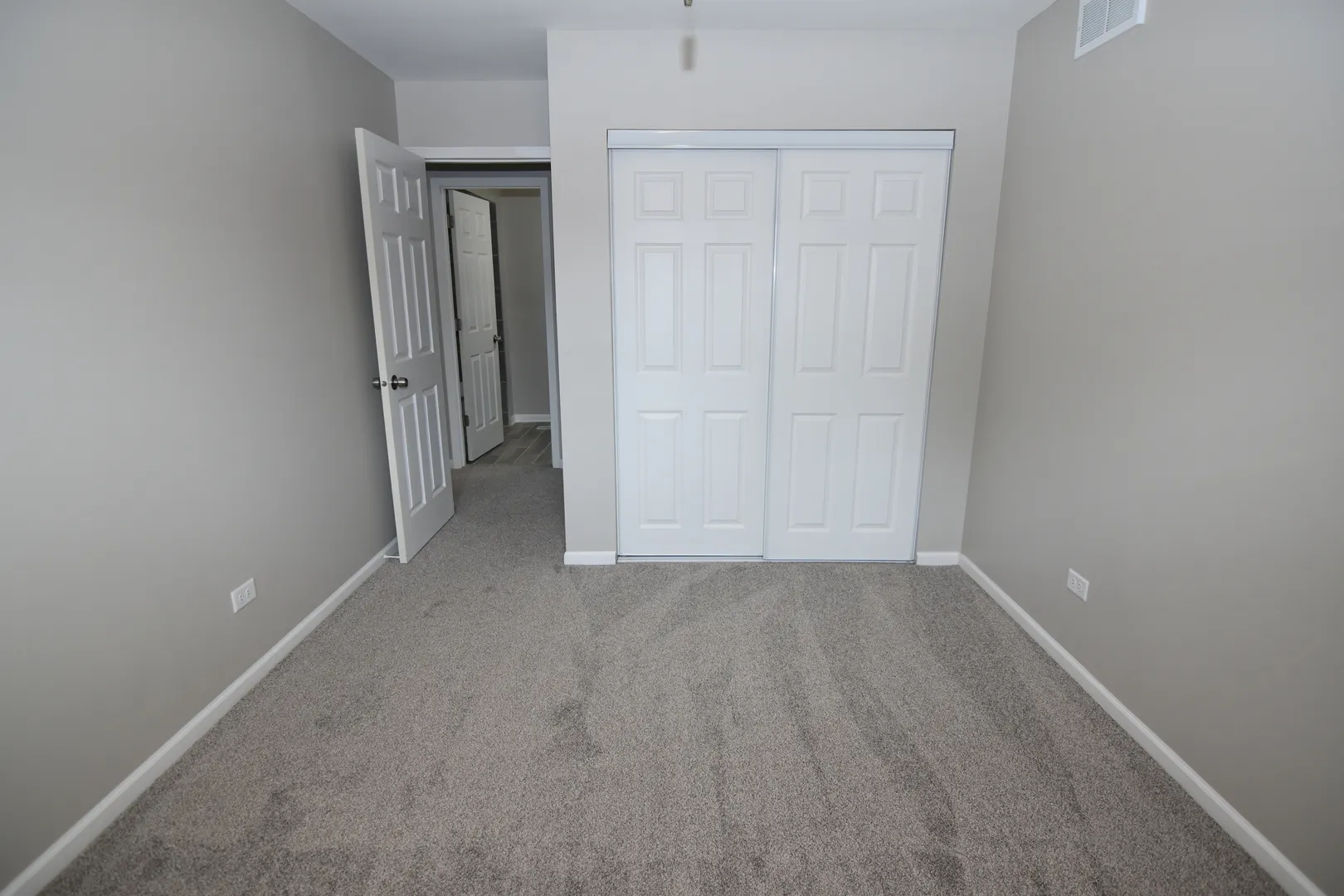 22119 Hillside Drive IL