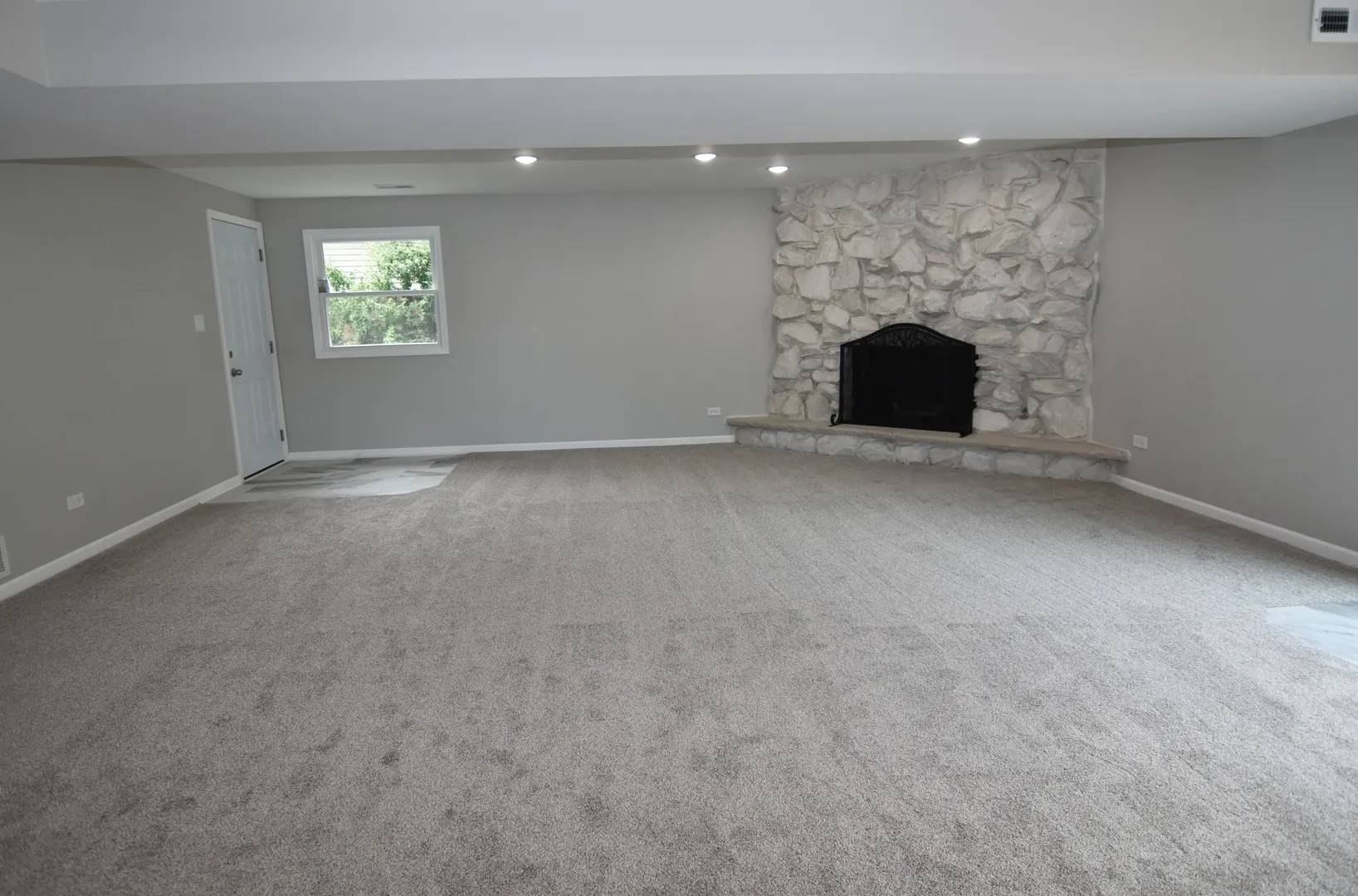22119 Hillside Drive IL