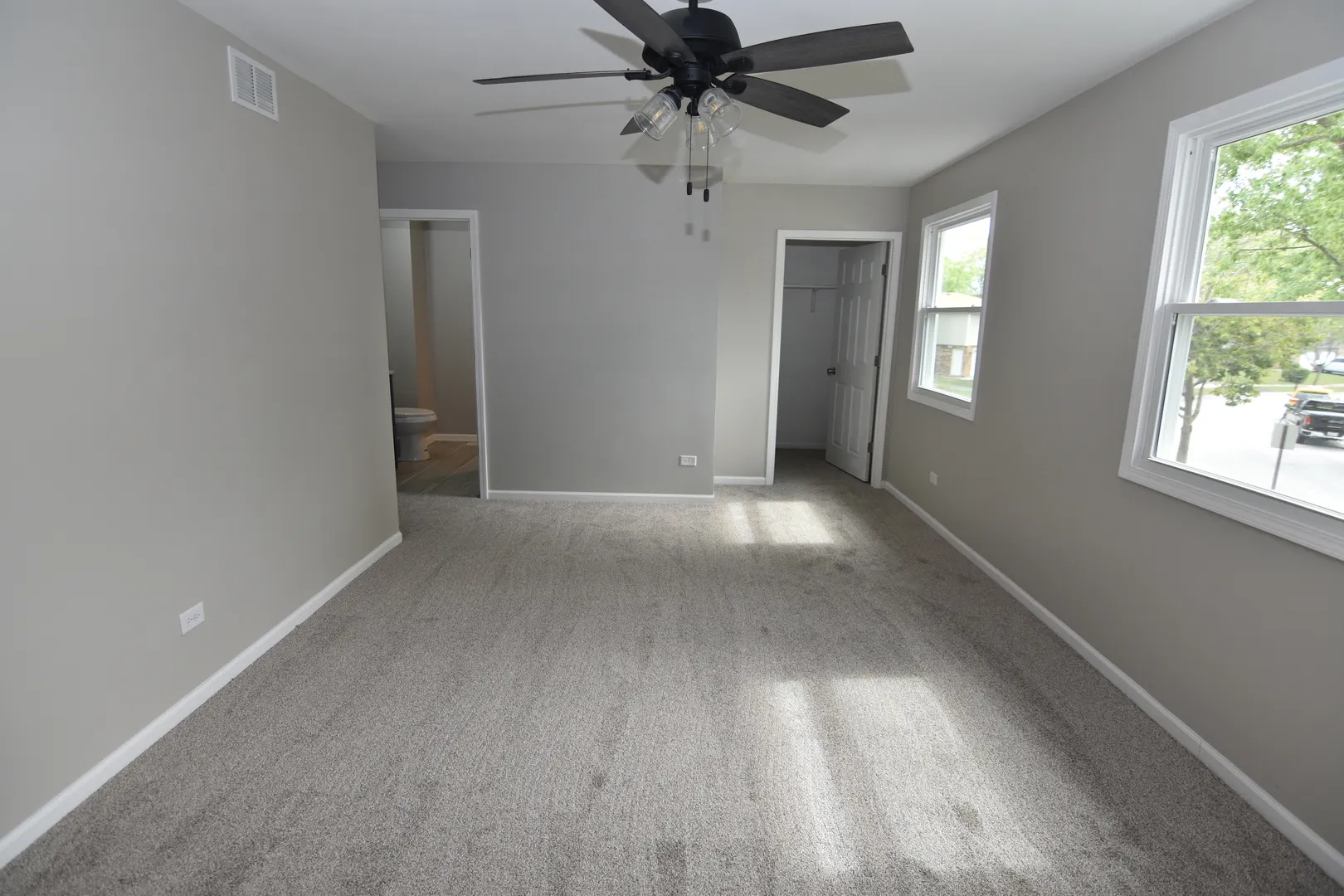 22119 Hillside Drive IL