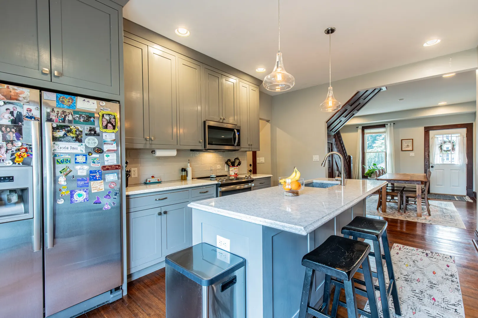 823 W Central Avenue IL