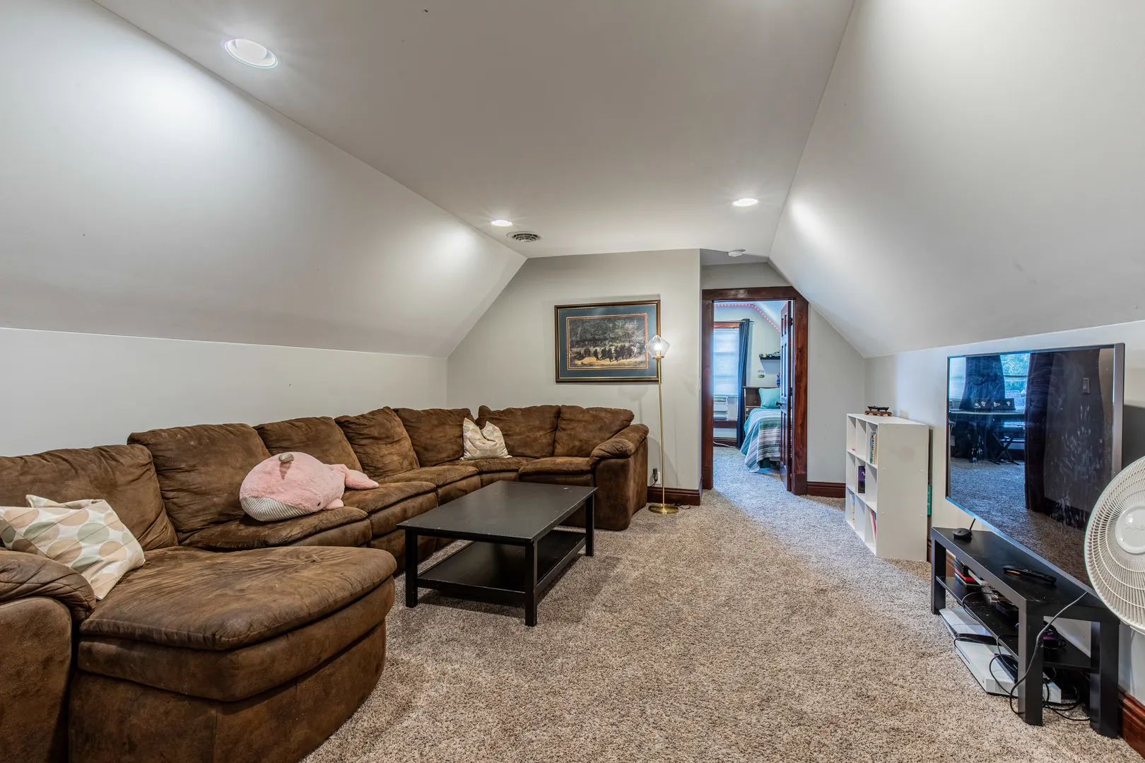 823 W Central Avenue IL