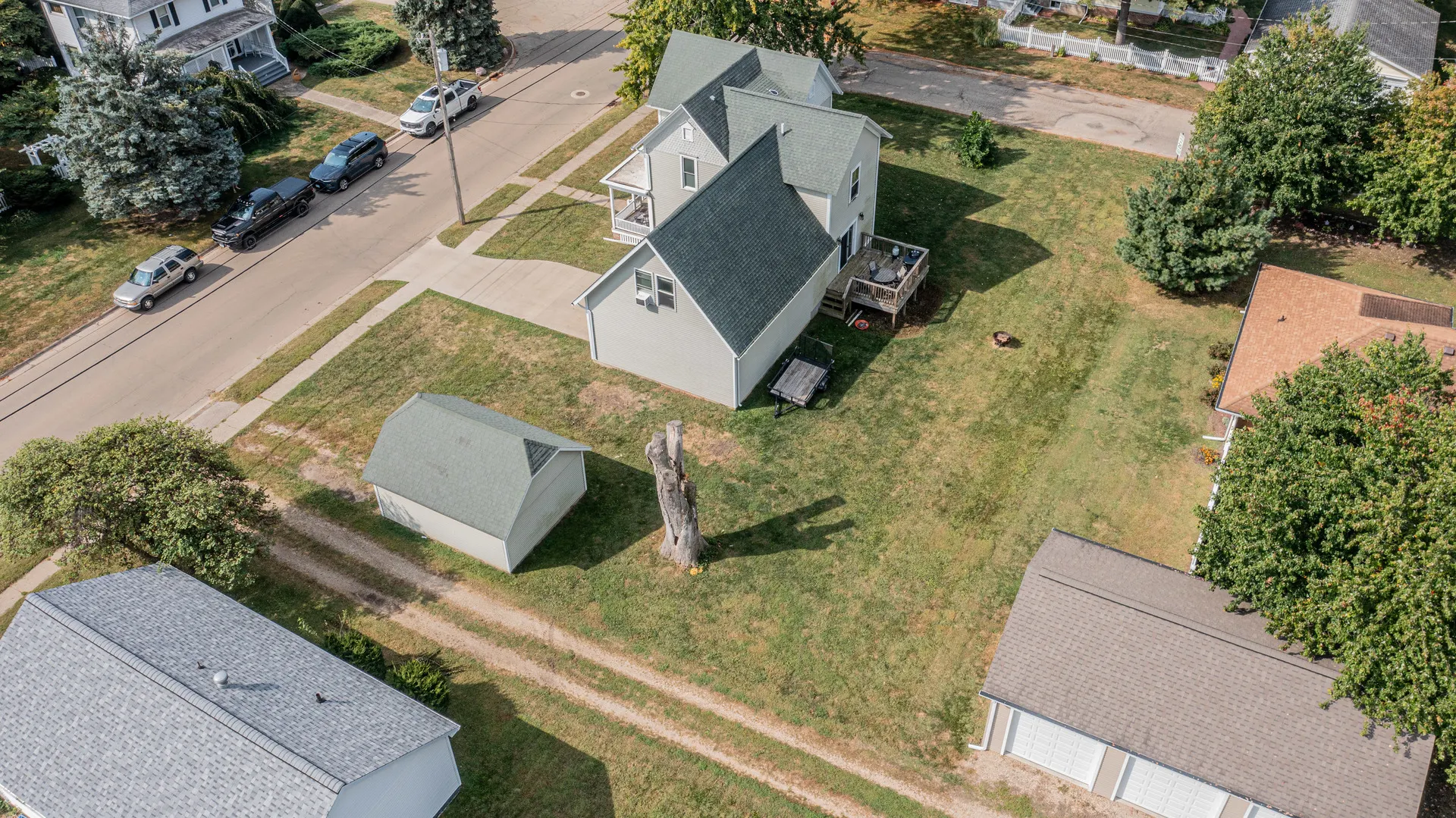 823 W Central Avenue IL
