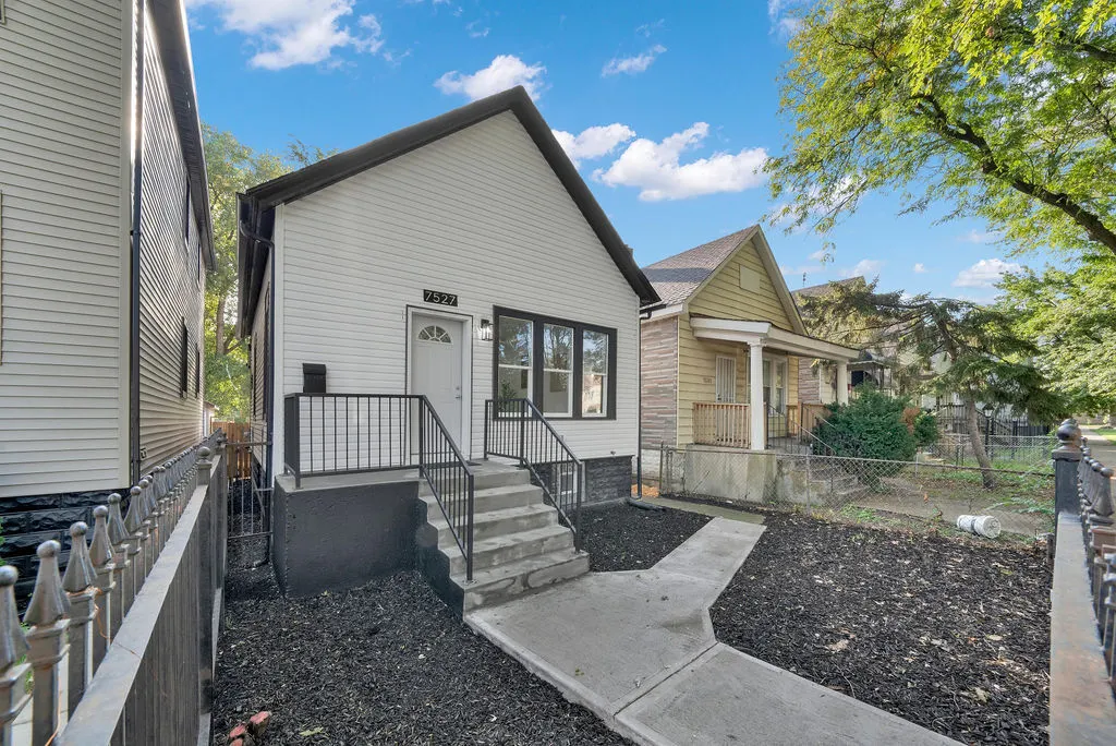 7527 S Ellis Avenue IL