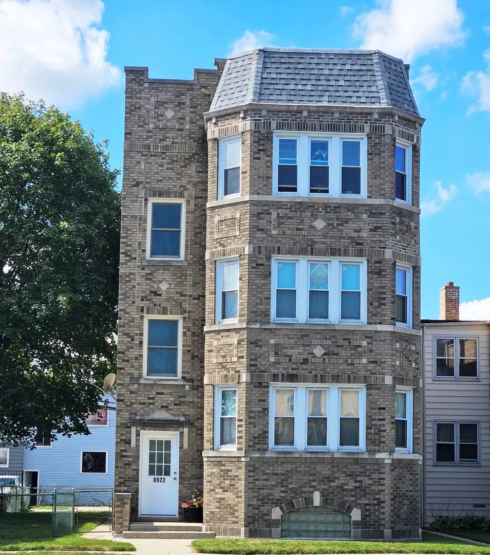 8922 Skokie Boulevard 2 IL