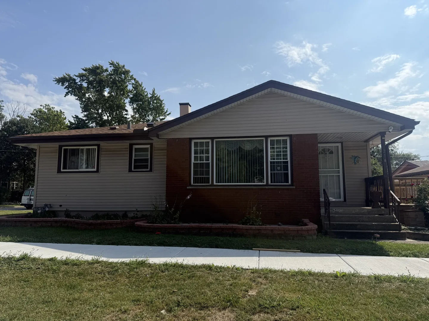 214 Eastgate Avenue IL