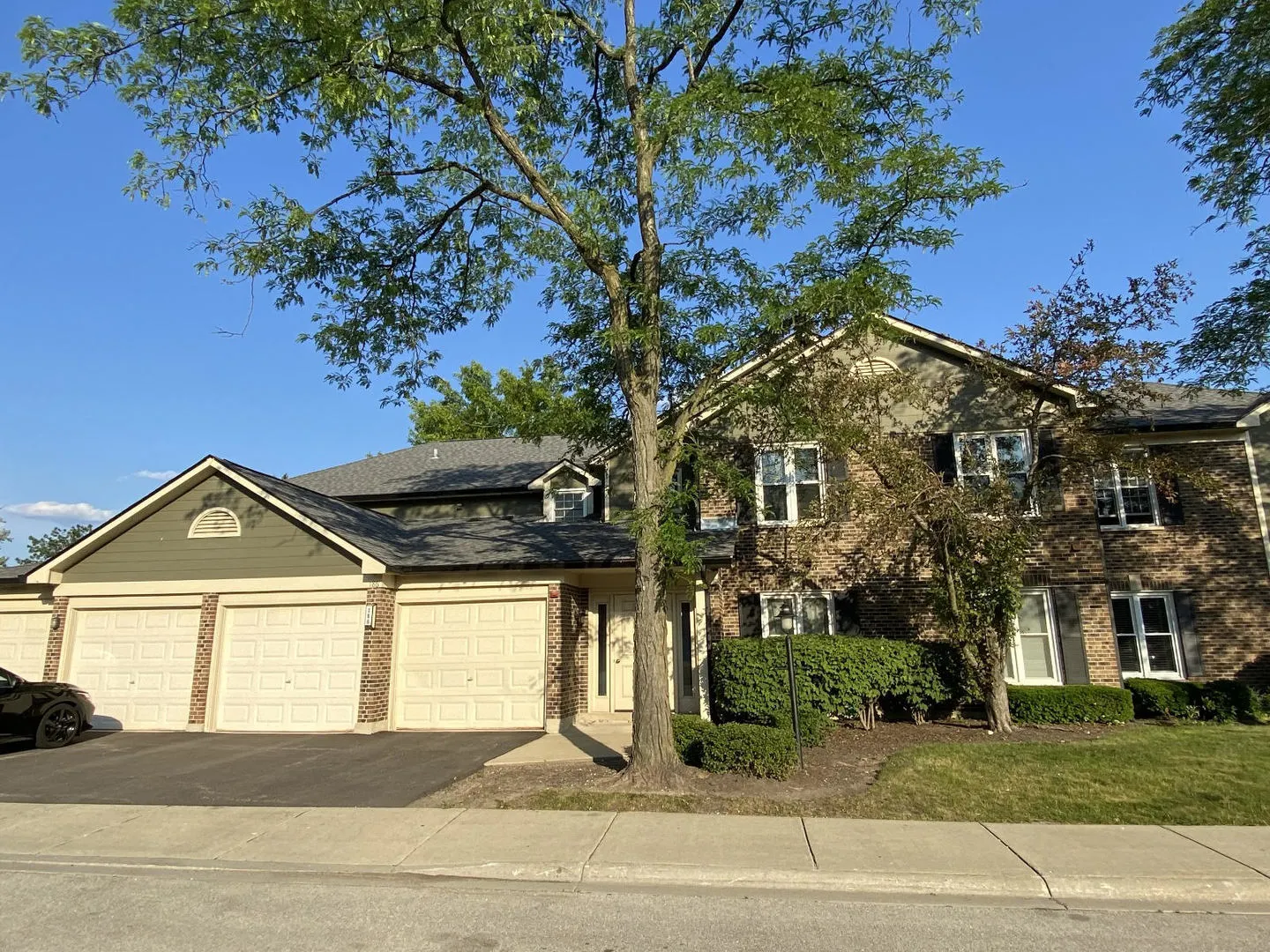 186 Grove Avenue D IL