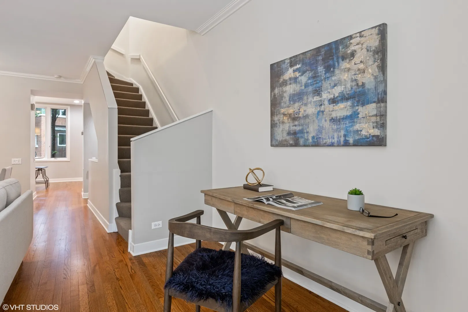 2675 N Greenview Avenue C IL
