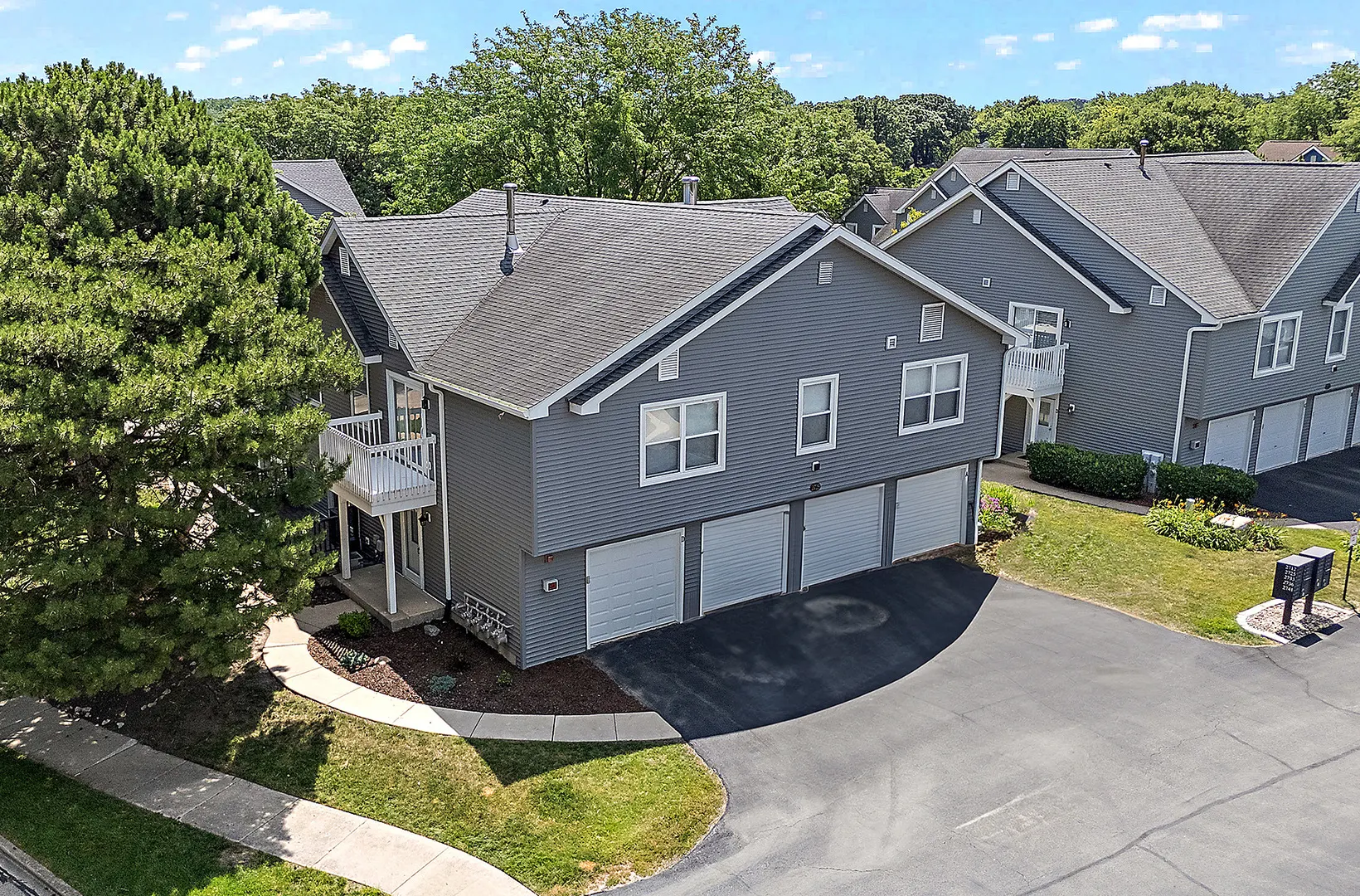 2725 Weeping Willow Drive D IL