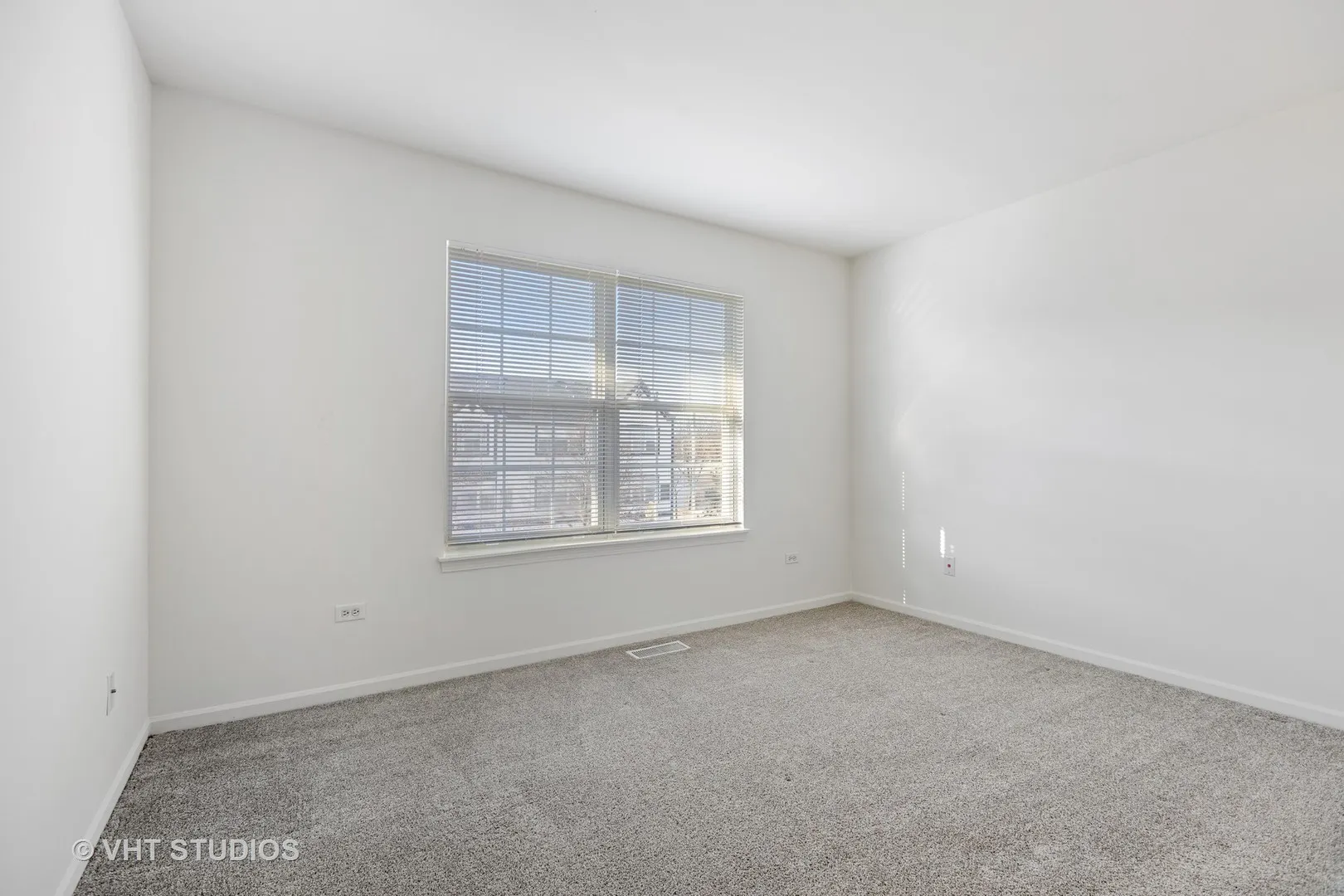 348 Schubert Court 348 IL