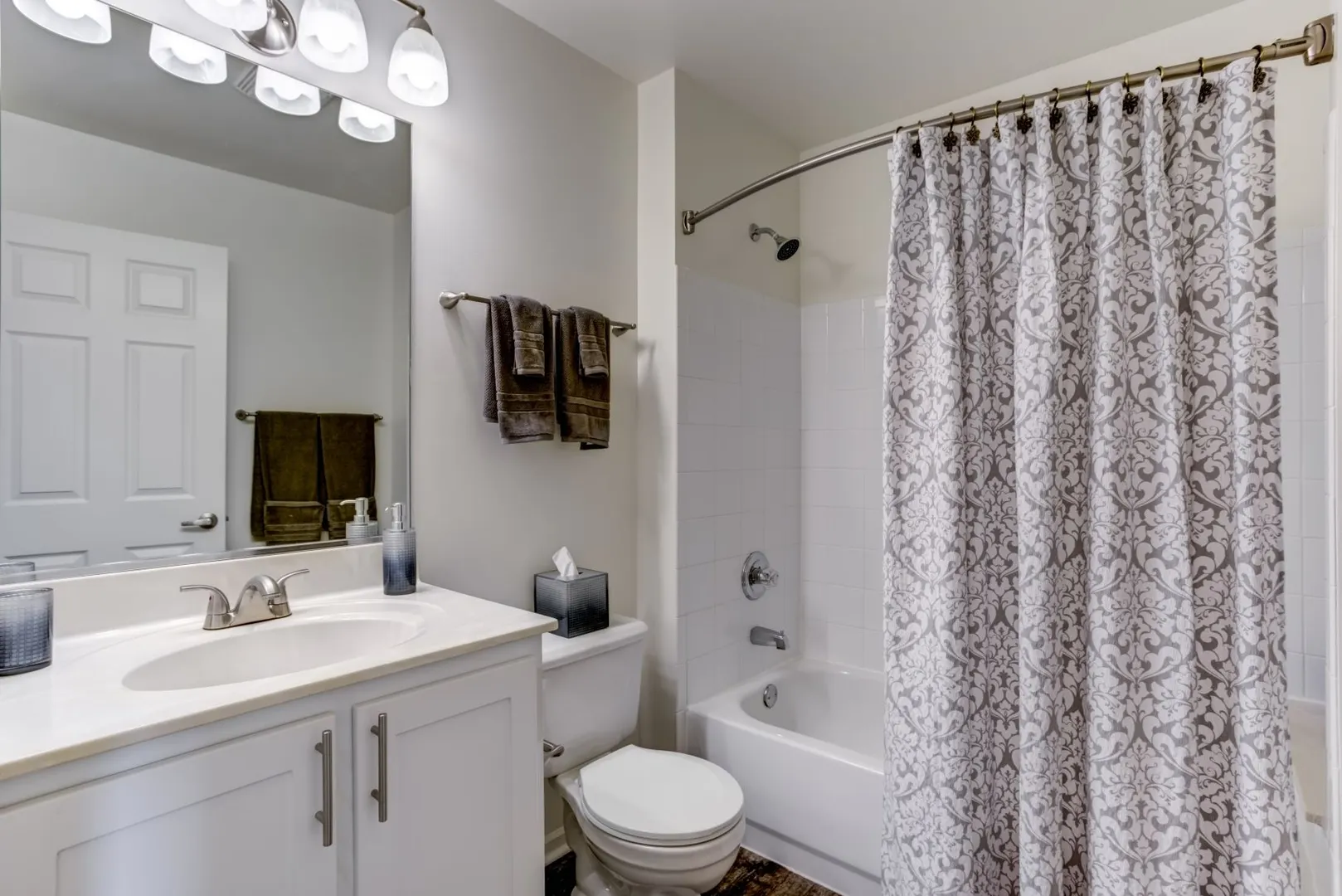 348 Schubert Court 348 IL