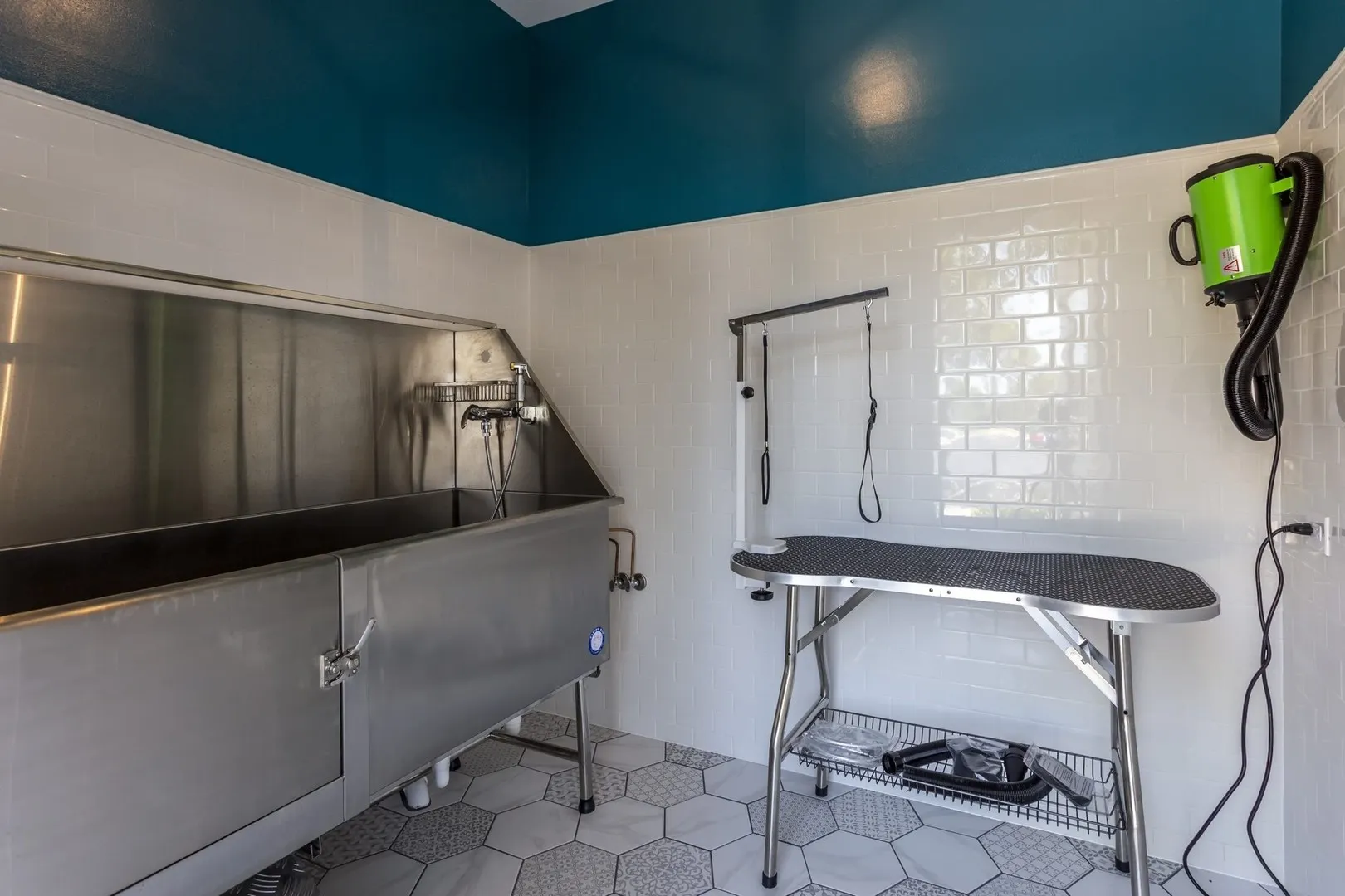 348 Schubert Court 348 IL