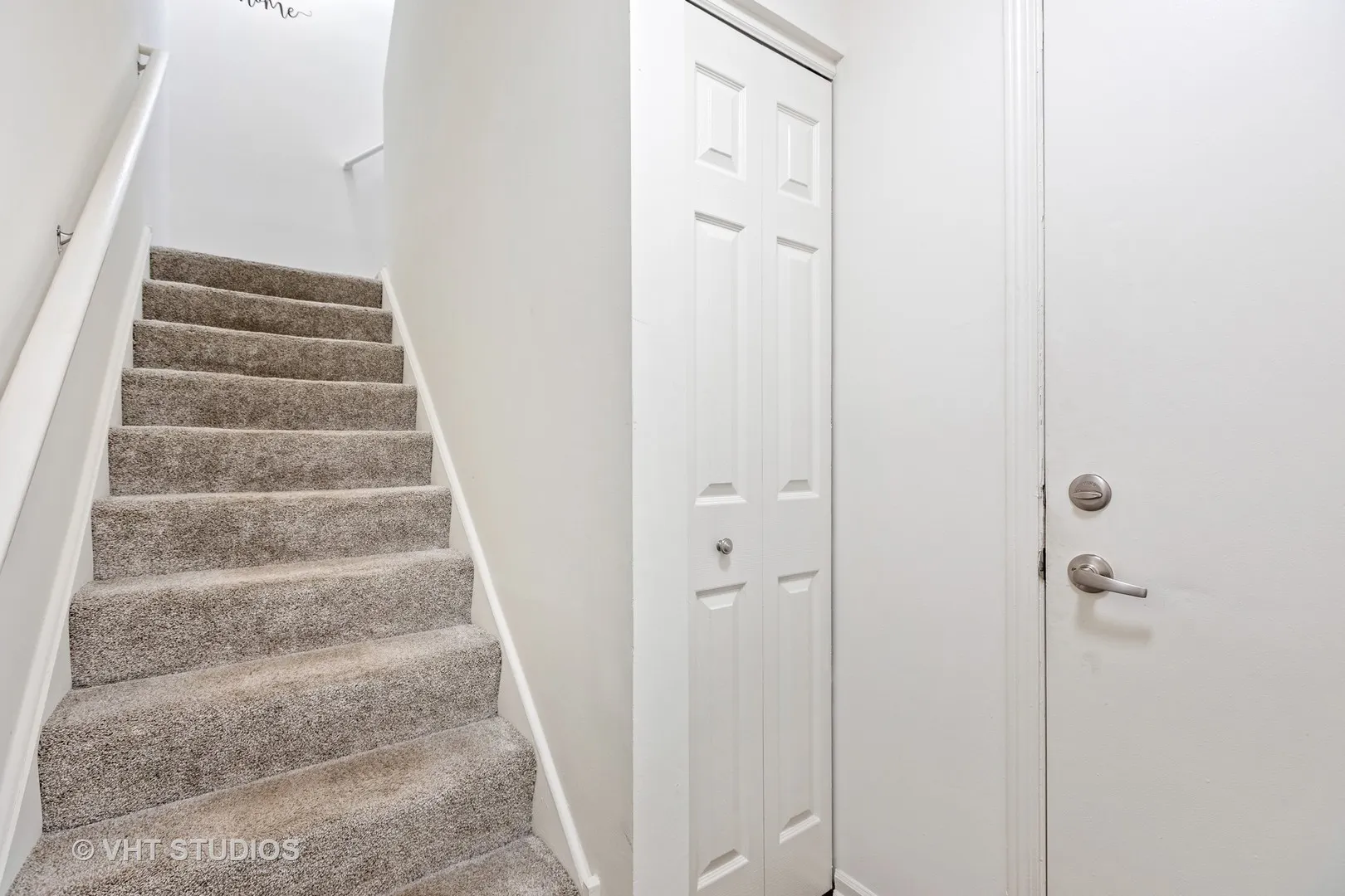 348 Schubert Court 348 IL